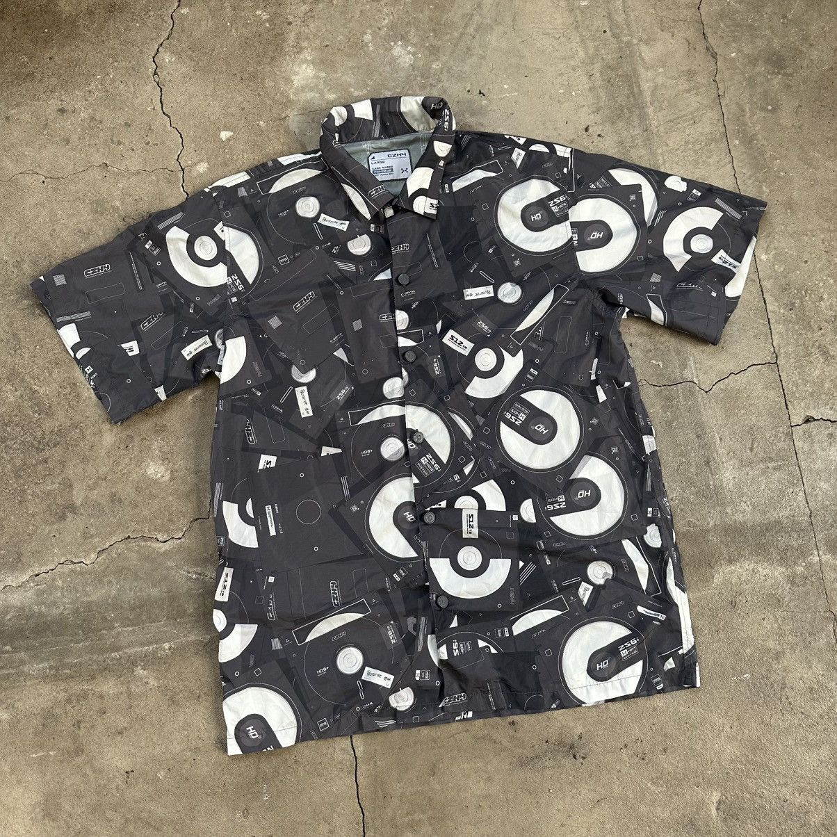 C2H4 C2H4 cd disk Shirt Size US L / EU 52-54 / 3 - 2 Thumbnail
