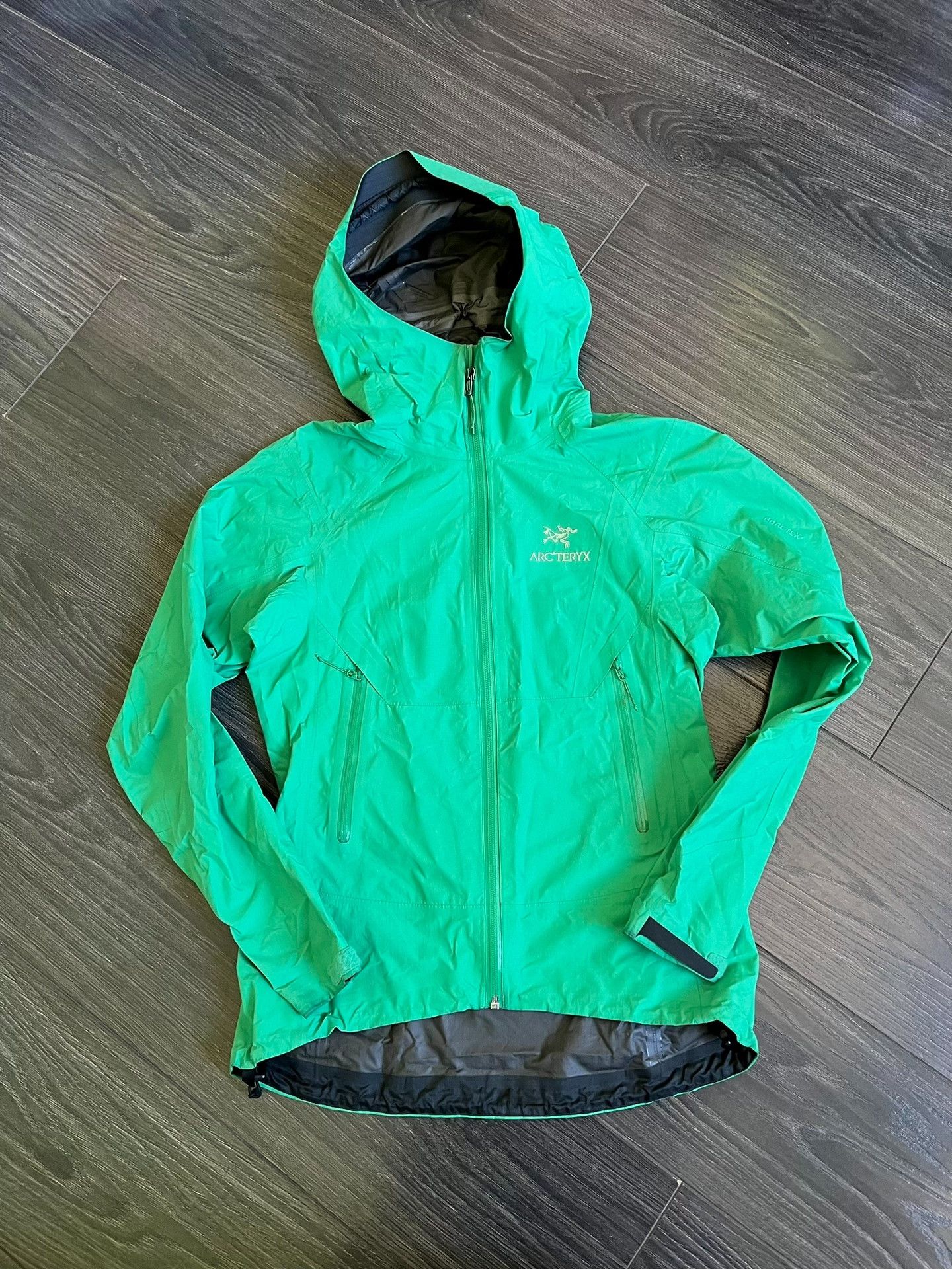 Arc'teryx Arcteryx Beta SL Women's Jacket Size XS / US 0-2 / IT 36-38 - 1 Thumbnail