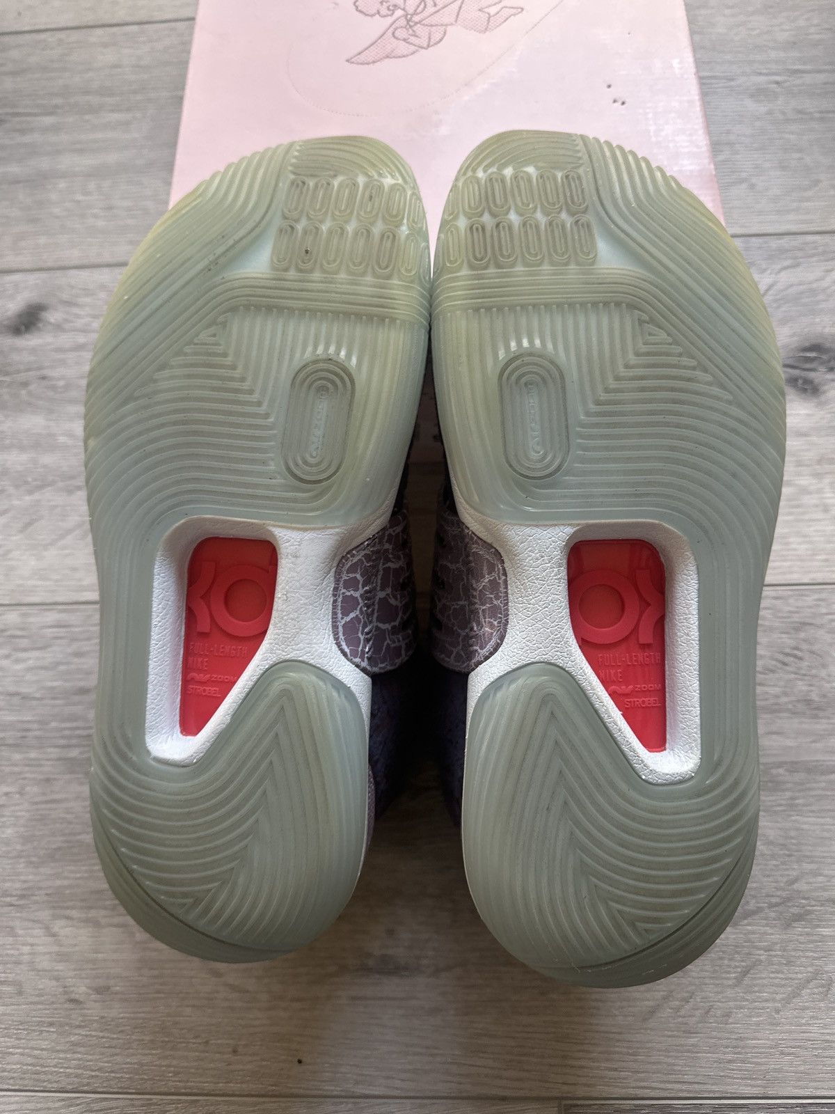Nike Kd14 valentines Size US 12 / EU 45 - 3 Thumbnail