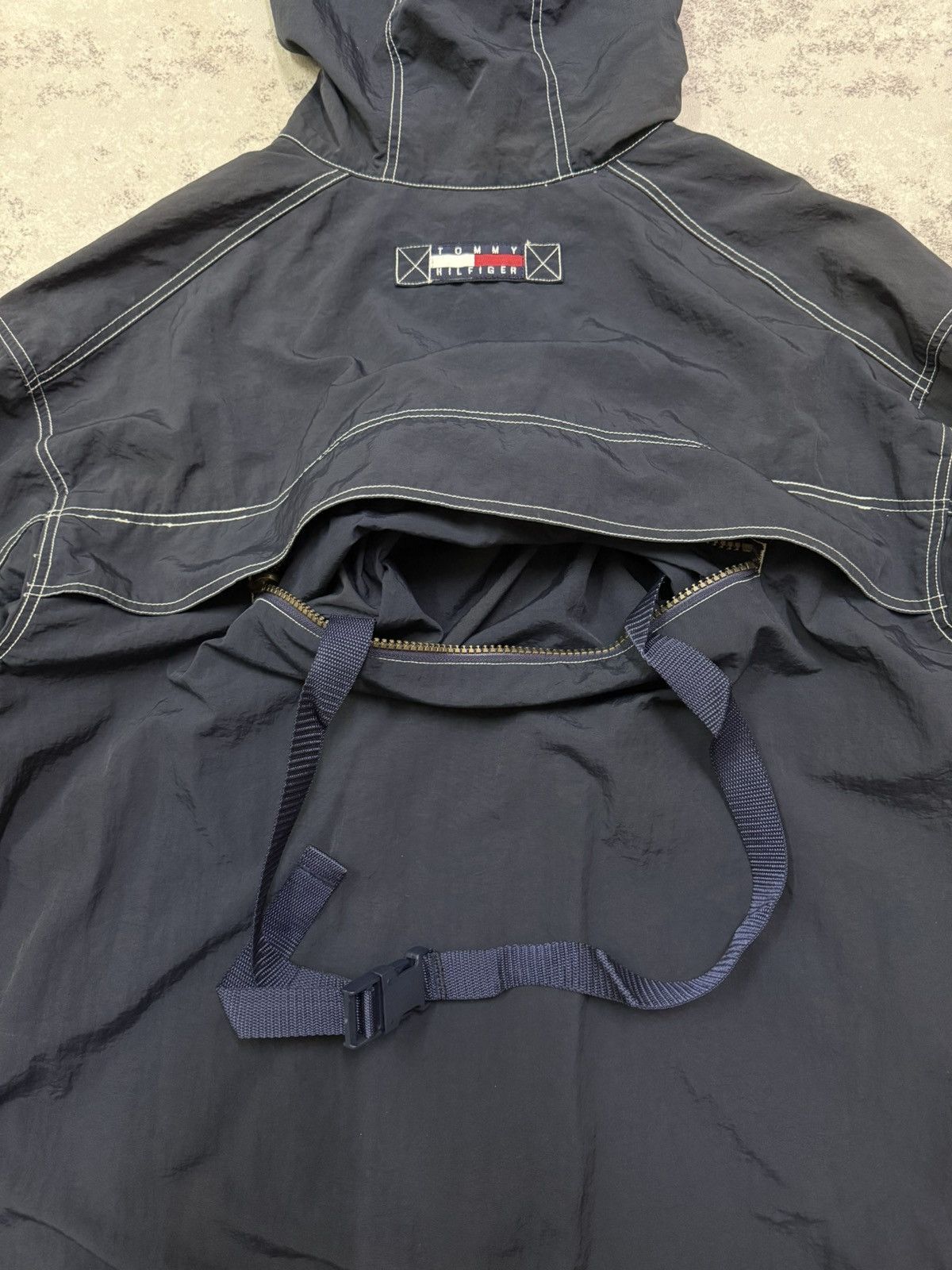 Tommy Hilfiger Vintage Tommy Hilfiger Sailing Gear Windbreaker Jacket Hodie Size US XL / EU 56 / 4 - 18 Thumbnail
