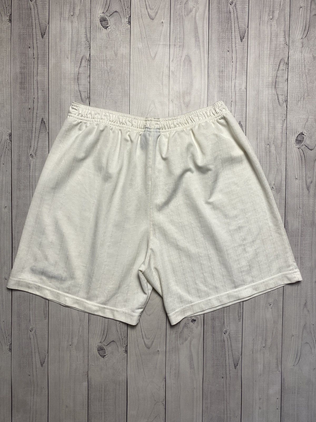 Umbro Vintage Umbro Shorts monogram logo L size Size US 34 / EU 50 - 6 Thumbnail