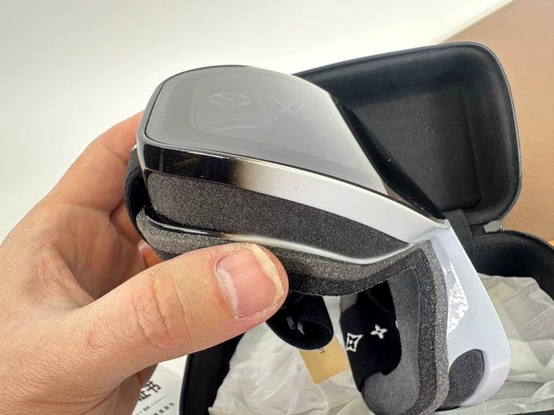 Louis Vuitton Louis Vuitton Ski goggles 2501-Nextarrow Size ONE SIZE - 7 Thumbnail