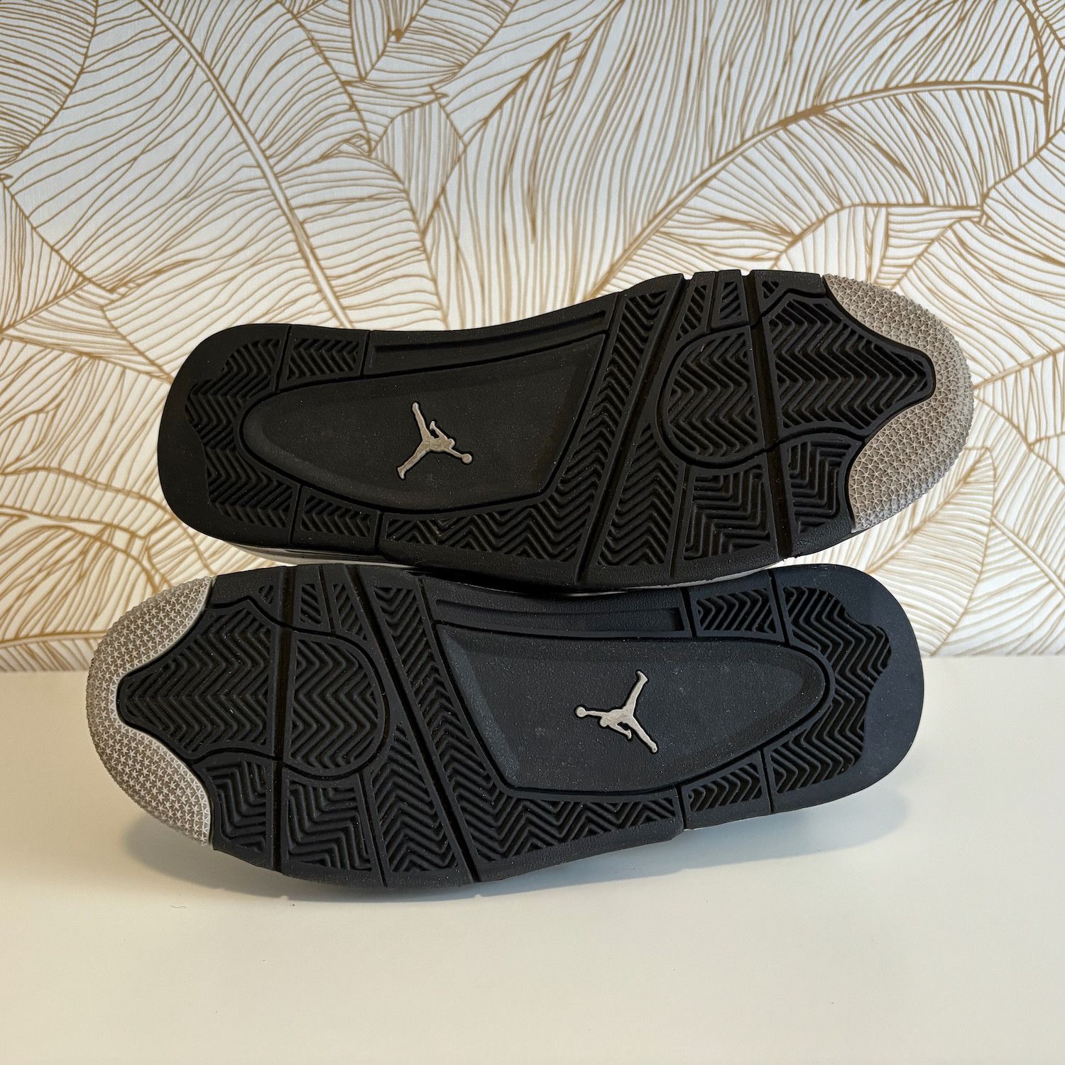 Jordan Brand Jordan 4 Retro Oreo Size US 9.5 / EU 42-43 - 9 Thumbnail