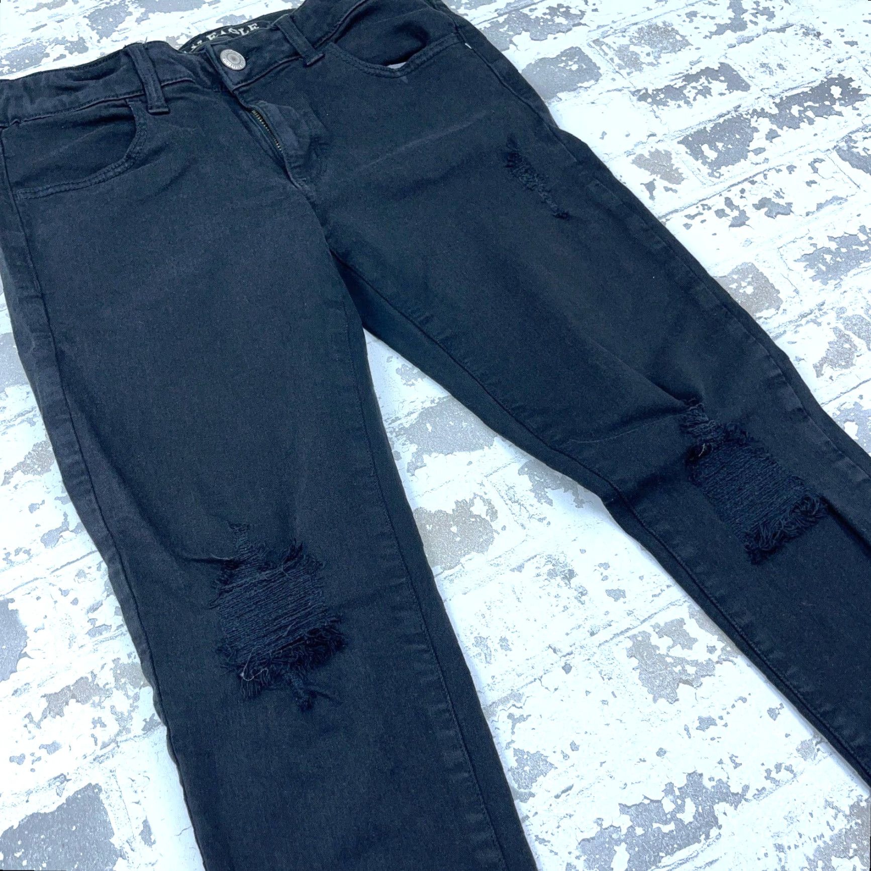 American Eagle Outfitters American Eagle Jeans Women 6 Black High Rise Jegging Distressed Stretch 5-Pocket Denim Pants Size 28" / US 6 / IT 42 - 6 Thumbnail