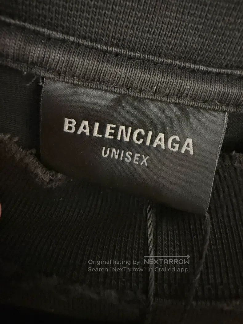 Balenciaga Balenciaga Front and Back Crystal Logo Destroyed Design Sh Size US L / EU 52-54 / 3 - 3 Thumbnail