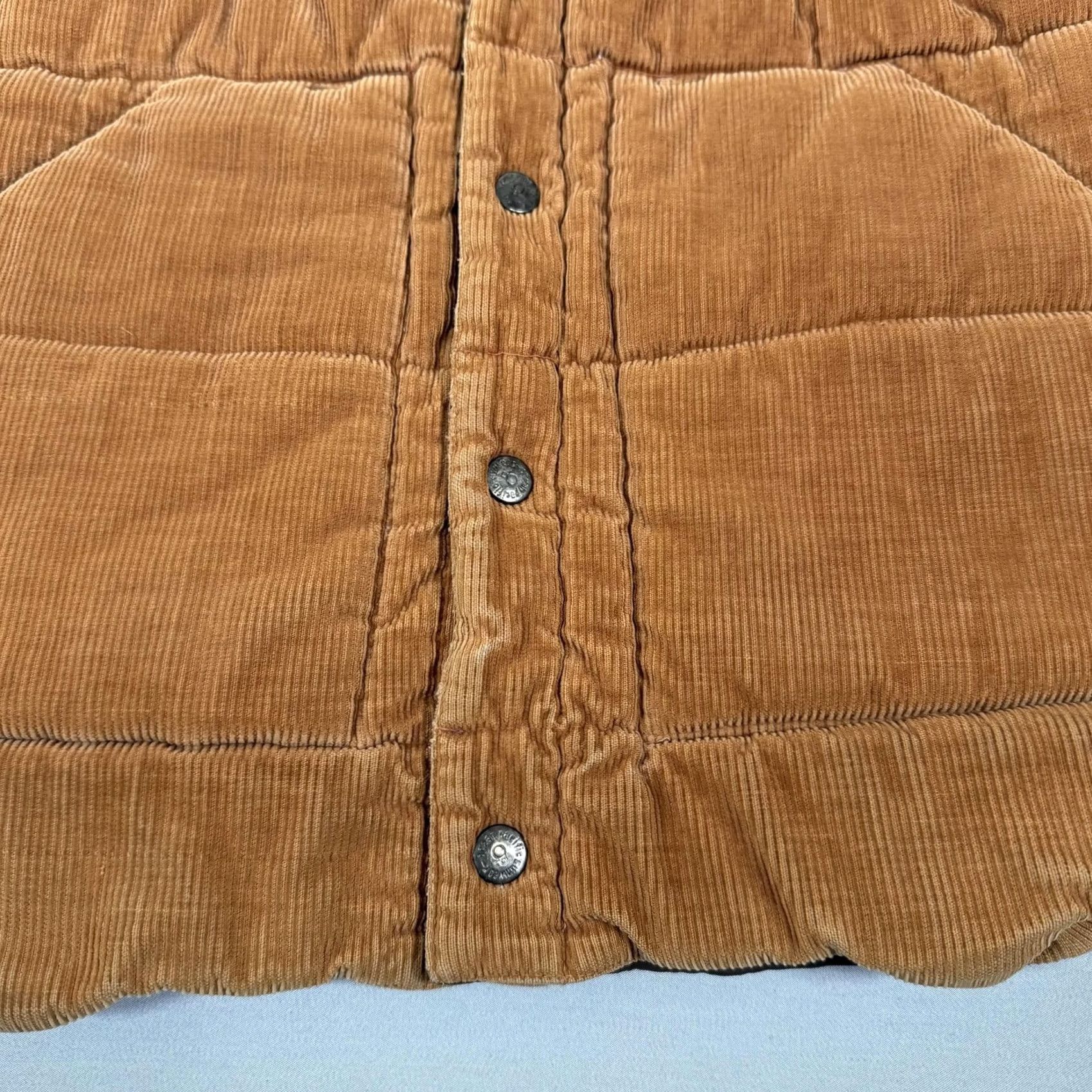 Ocean Pacific VINTAGE Ocean Pacific Vest Mens Small Brown Corduroy Reversible Puffer Snap OP Size US S / EU 44-46 / 1 - 4 Thumbnail