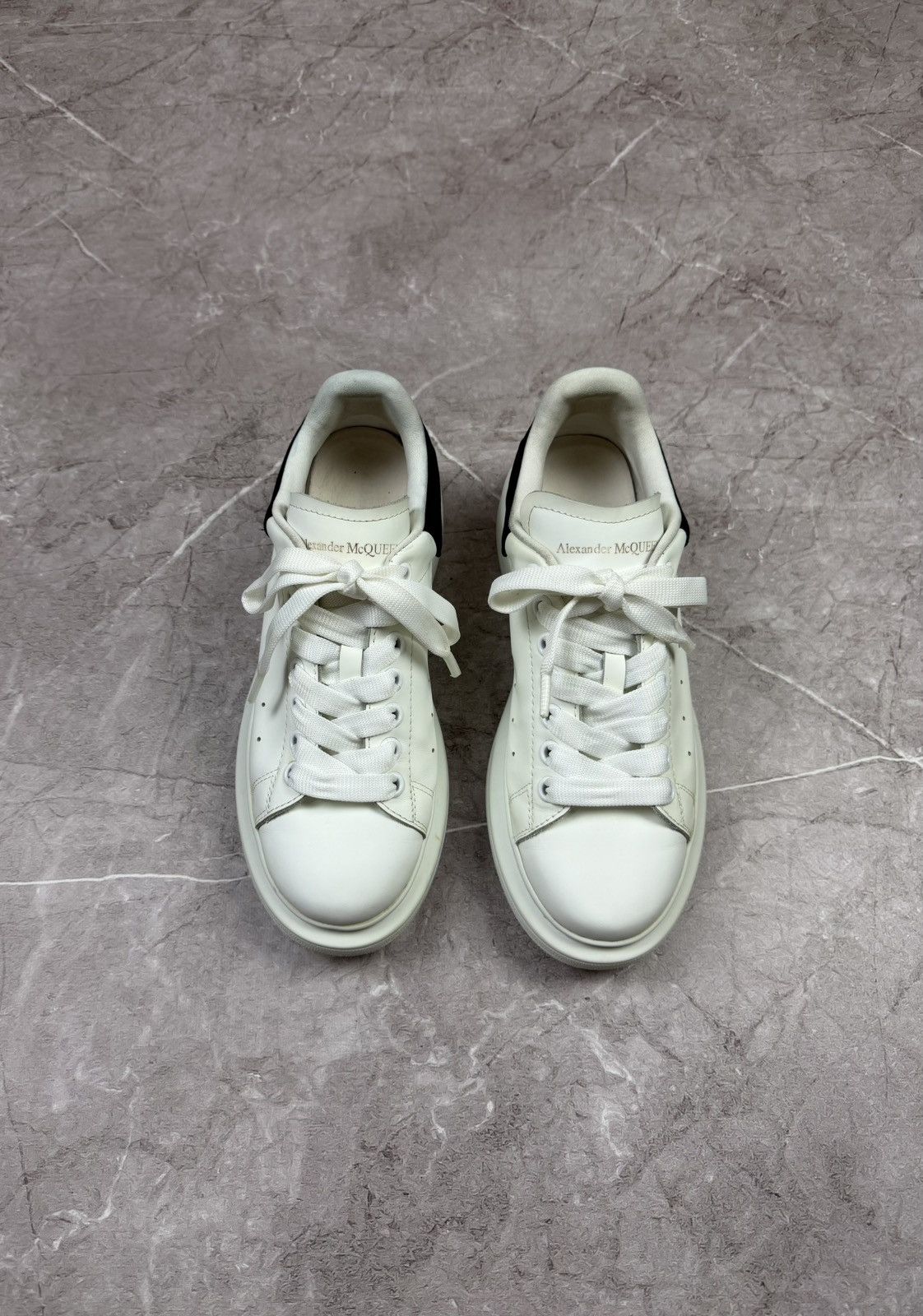 Alexander McQueen Alexander McQueen Sneakers Size 40 Size US 7 / EU 40 - 6 Thumbnail