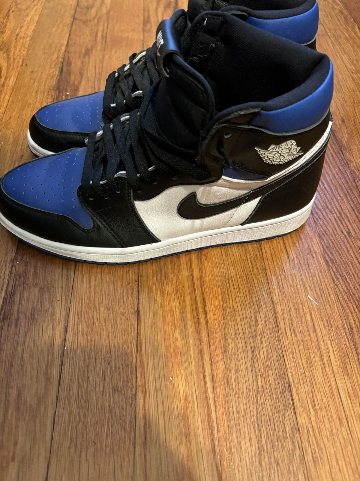 Jordan Brand Royal blue toe Jordan 1s Size US 11 / EU 44 - 6 Thumbnail