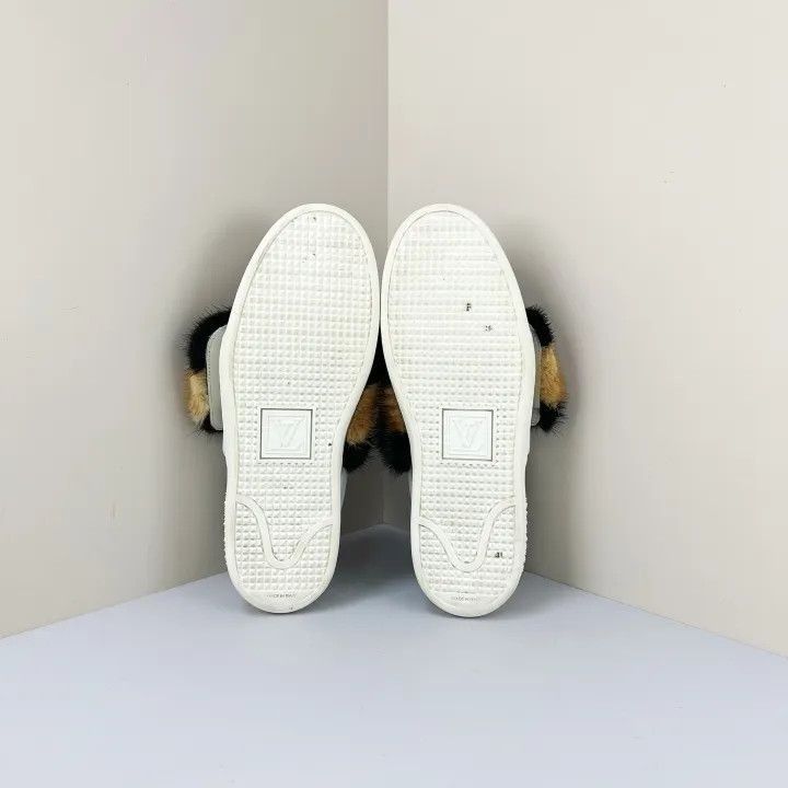 Other Louis Vuitton White Fur Strap Sneakers -2508 Size US 6.5 / EU 39-40 - 5 Thumbnail