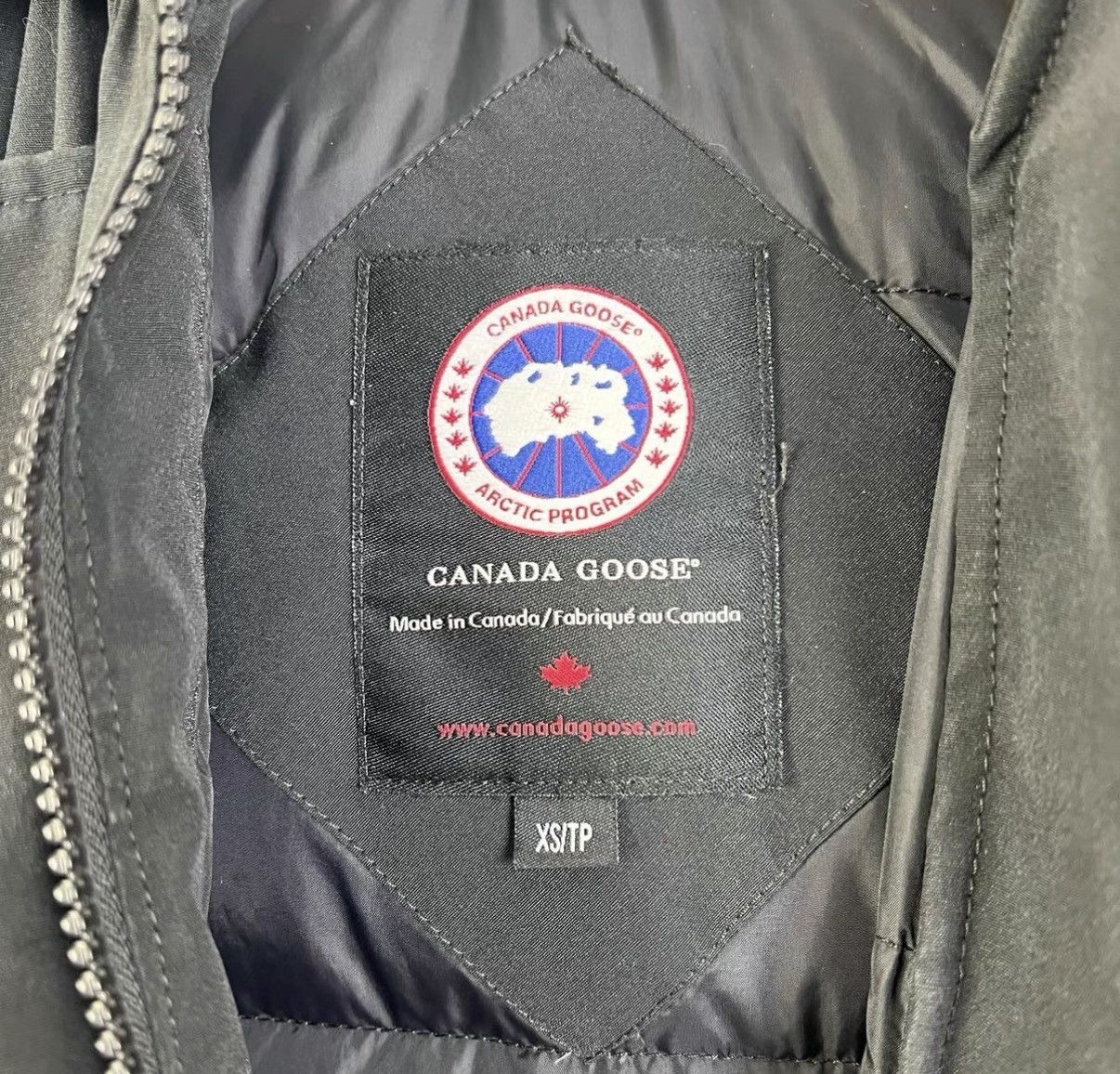 Canada Goose Canada Goose / Button Front Women's Parka Down Jacket K12 Size XS / US 0-2 / IT 36-38 - 4 Thumbnail