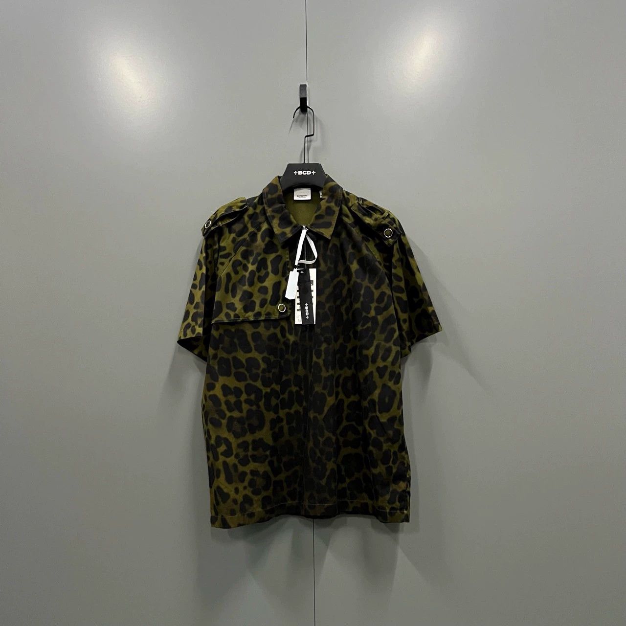 Burberry Burberry Leopard Print Half-Zip Shirt Size US M / EU 48-50 / 2 - 1 Thumbnail