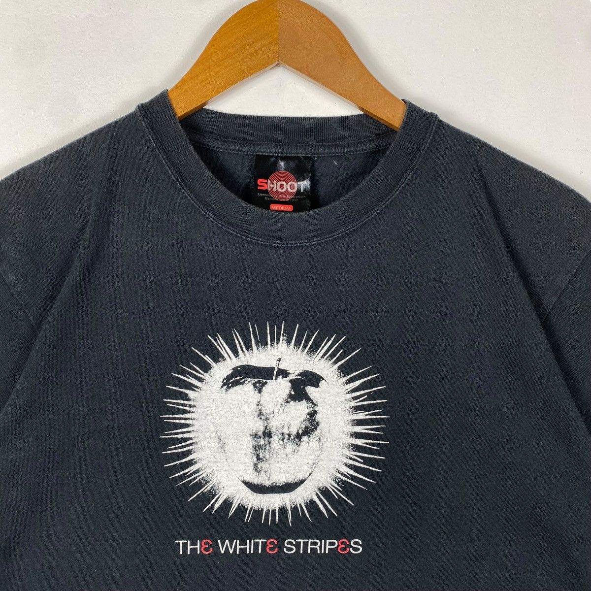 Band Tees × Vintage Vintage 00's THE WHITE STRIPES Band Apple Graphic Tee Shirt Size US M / EU 48-50 / 2 - 2 Thumbnail