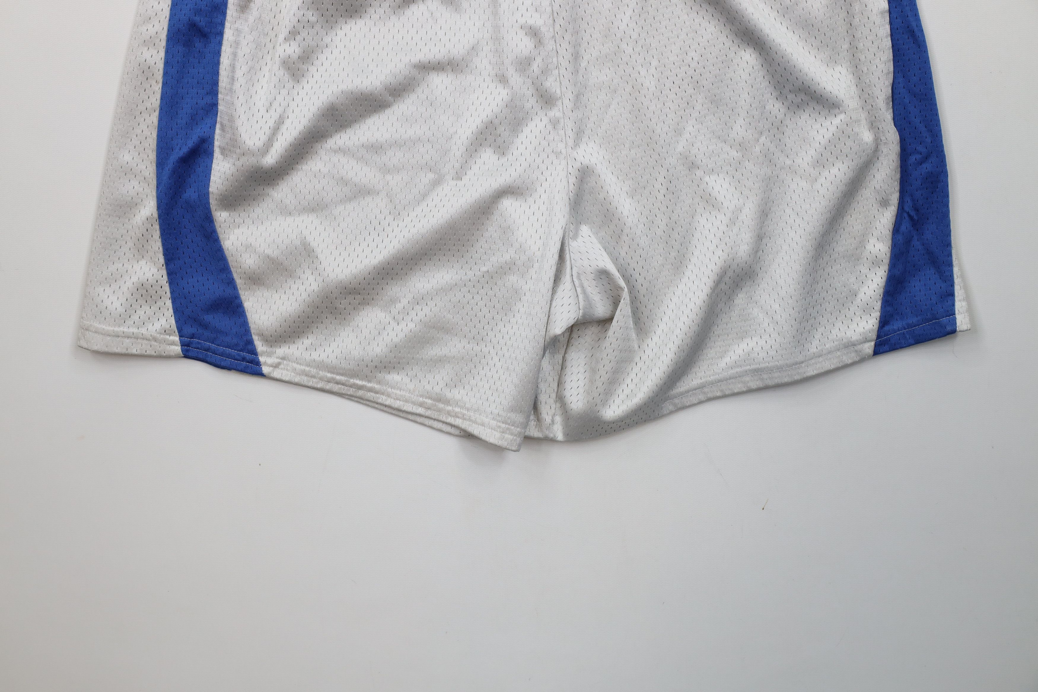 Vintage Vintage 80s 90s Streetwear Heavyweight Basketball Shorts Size US 32 / EU 48 - 14 Thumbnail