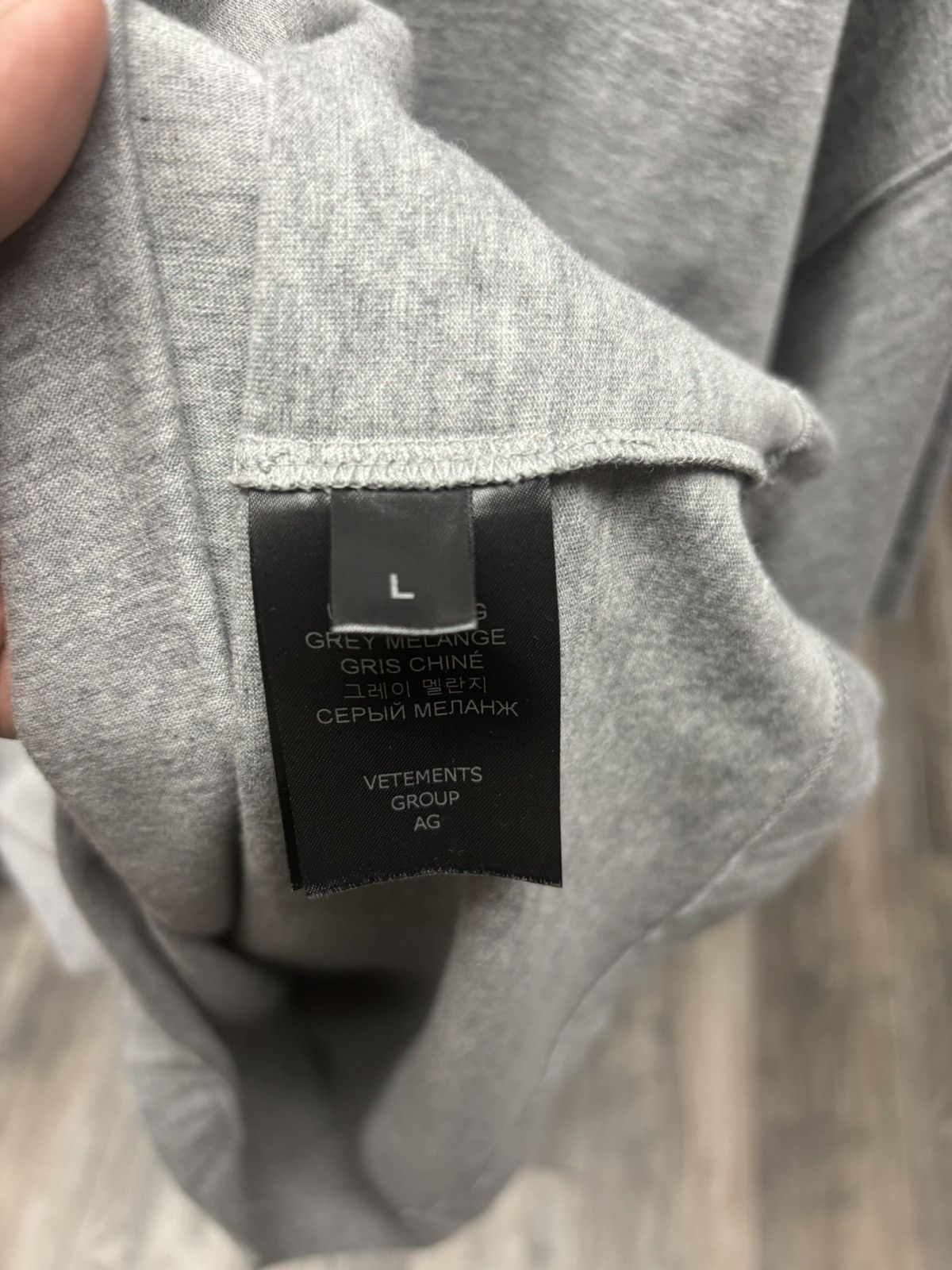 Vetements Limited Edition only vetements t-shirt Size US L / EU 52-54 / 3 - 4 Thumbnail