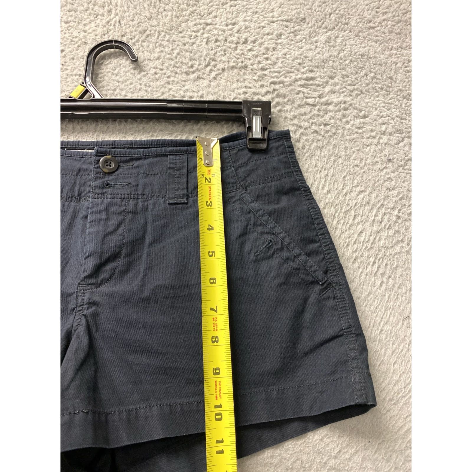 Old Navy Old Navy Women's Black Shorts Flat Front Mid Rise 4 /3-Inch Inseam Casual Summer Style Size 27" / US 4 / IT 40 - 3 Thumbnail