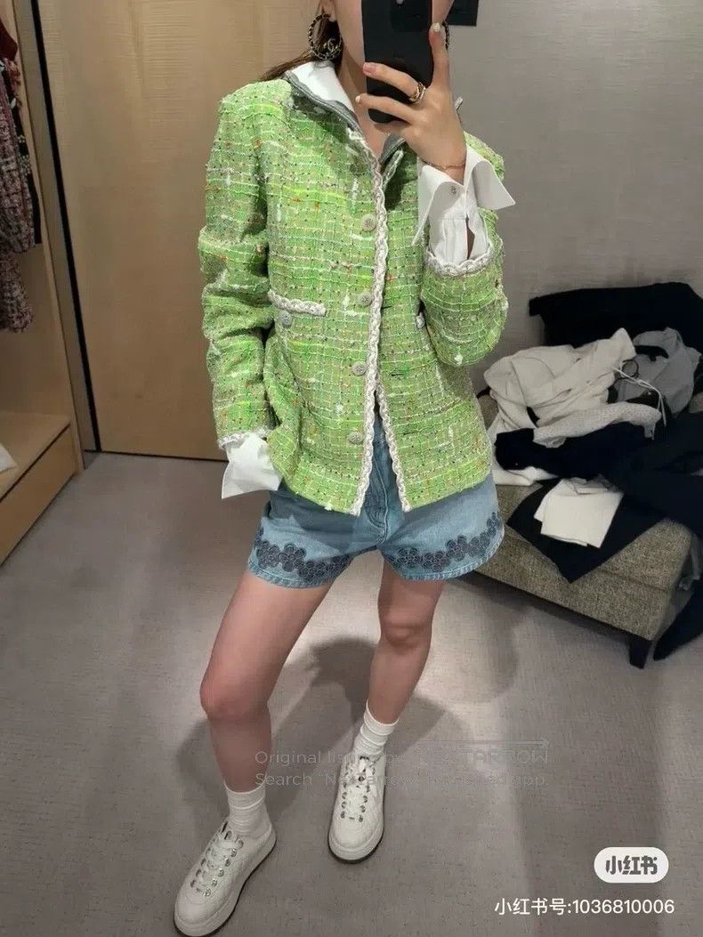 Chanel Chanel Holiday Series Popular Green Tweed Coat Size XS / US 0-2 / IT 36-38 - 8 Thumbnail