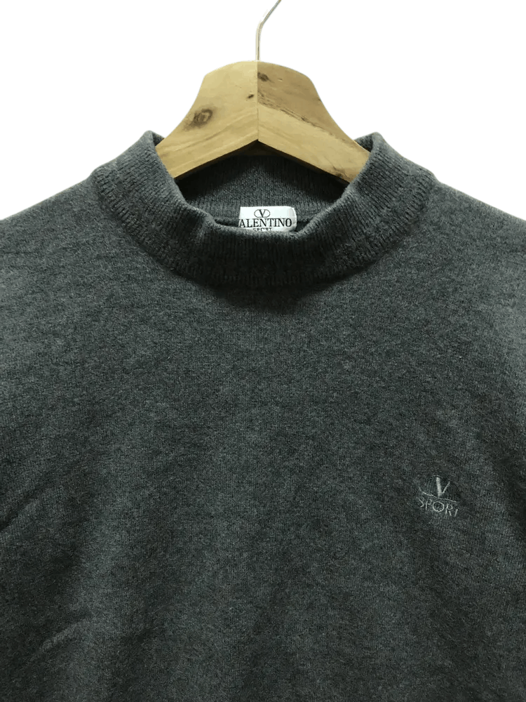 Valentino Vintage Valentino Sport Crop Tops Size S / US 4 / IT 40 - 3 Thumbnail