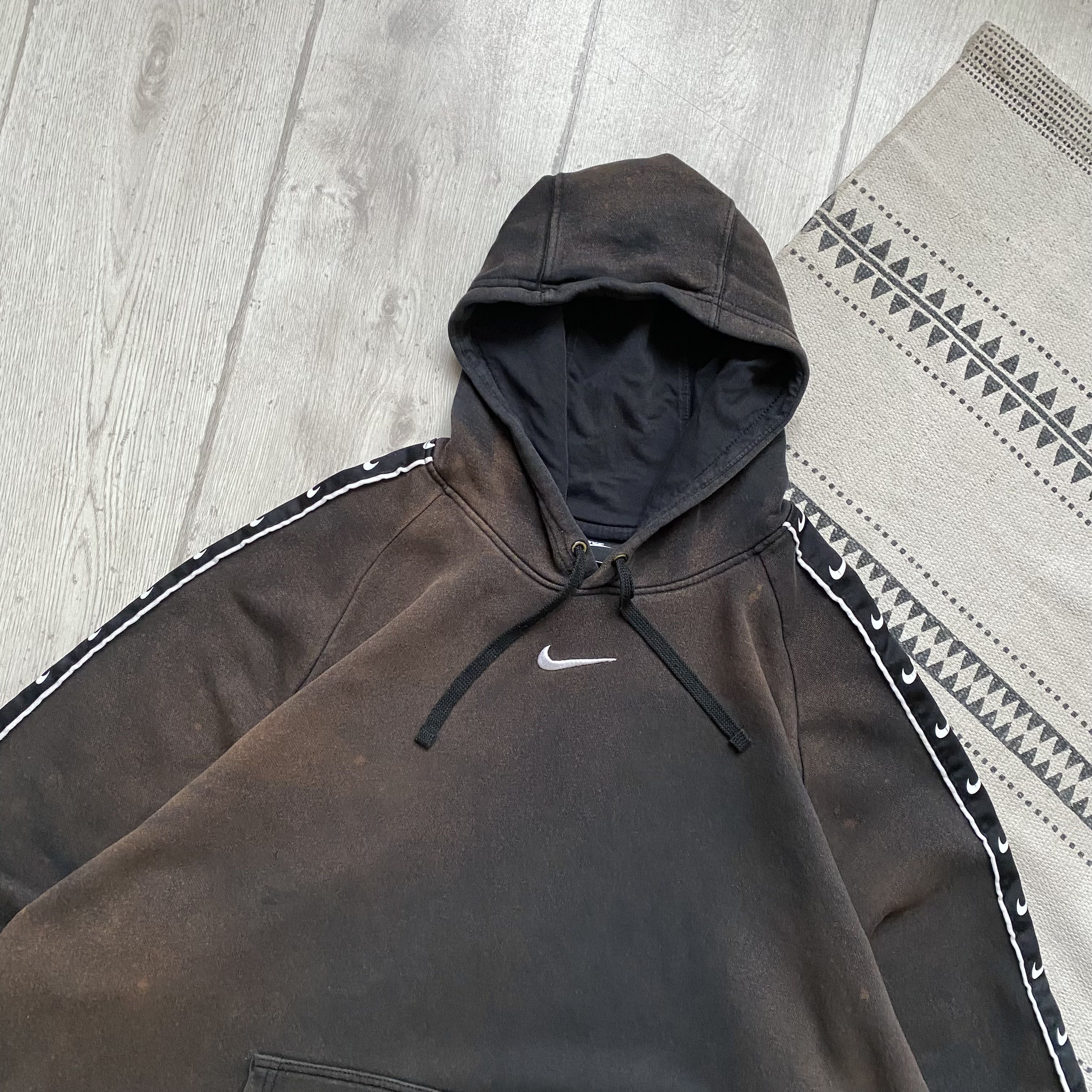 Nike Vintage Faded Nike Hoodie Y2K Spell out Center logo lampas Size US XXL / EU 58 / 5 - 2 Thumbnail