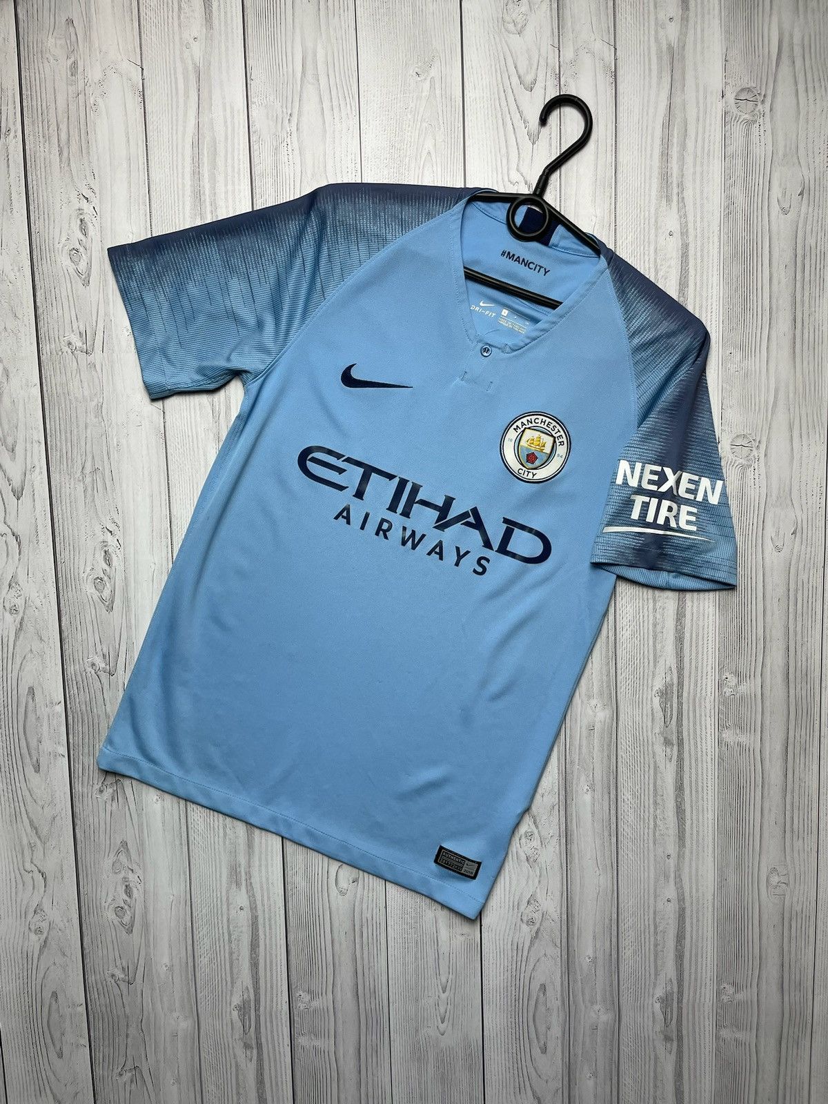 Nike × Vintage Vintage Nike Manchester City soccer jersey size S blue Size US S / EU 44-46 / 1 - 1 Thumbnail