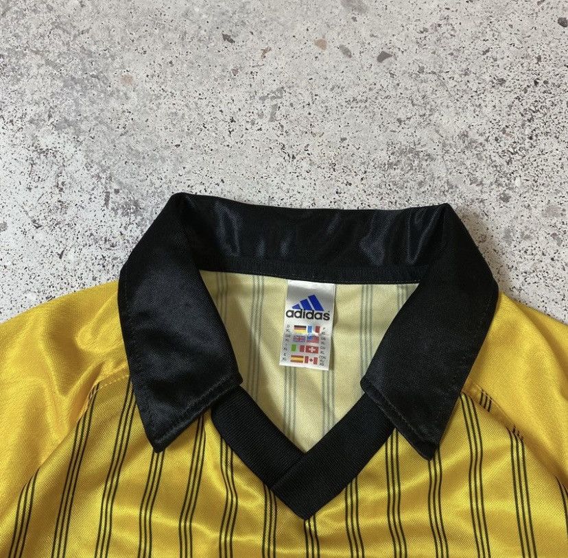 Vintage Vintage 1994-96s Adidas Sweden Soccer Jersey Y2K Hype Drill Size US XL / EU 56 / 4 - 4 Thumbnail