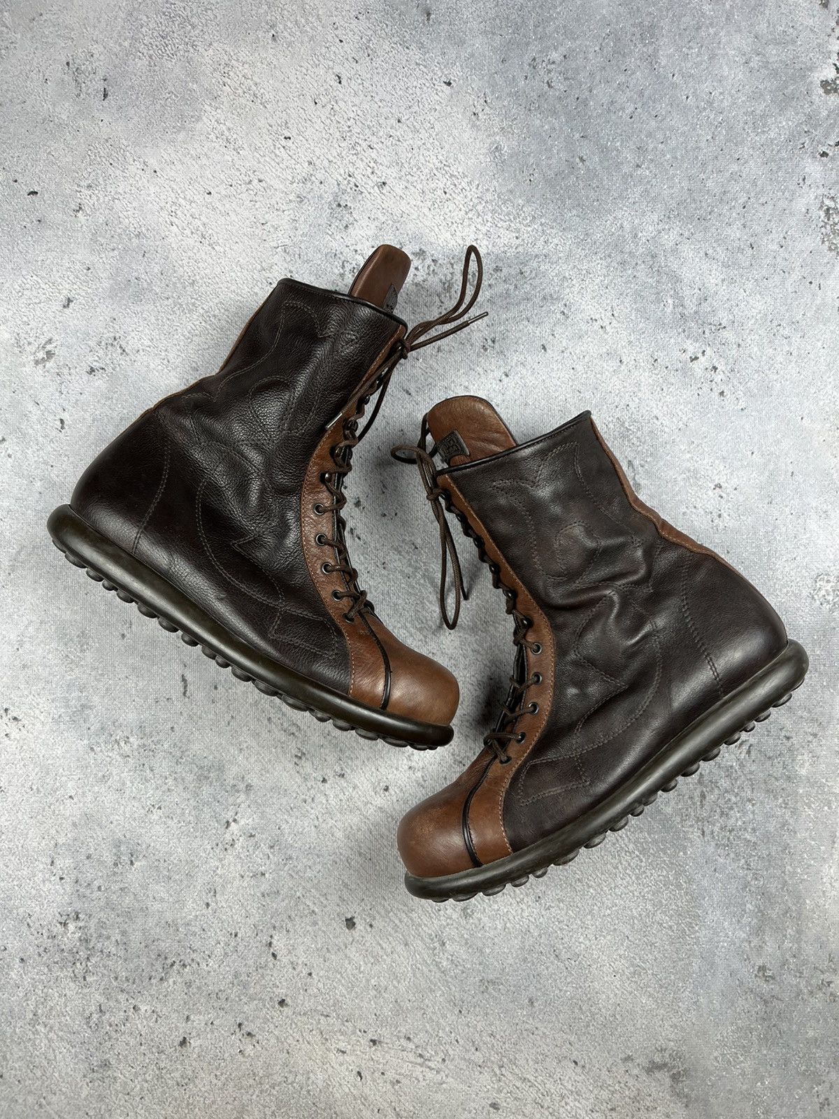 Vintage Camper pelotas embroidered avant garde boots