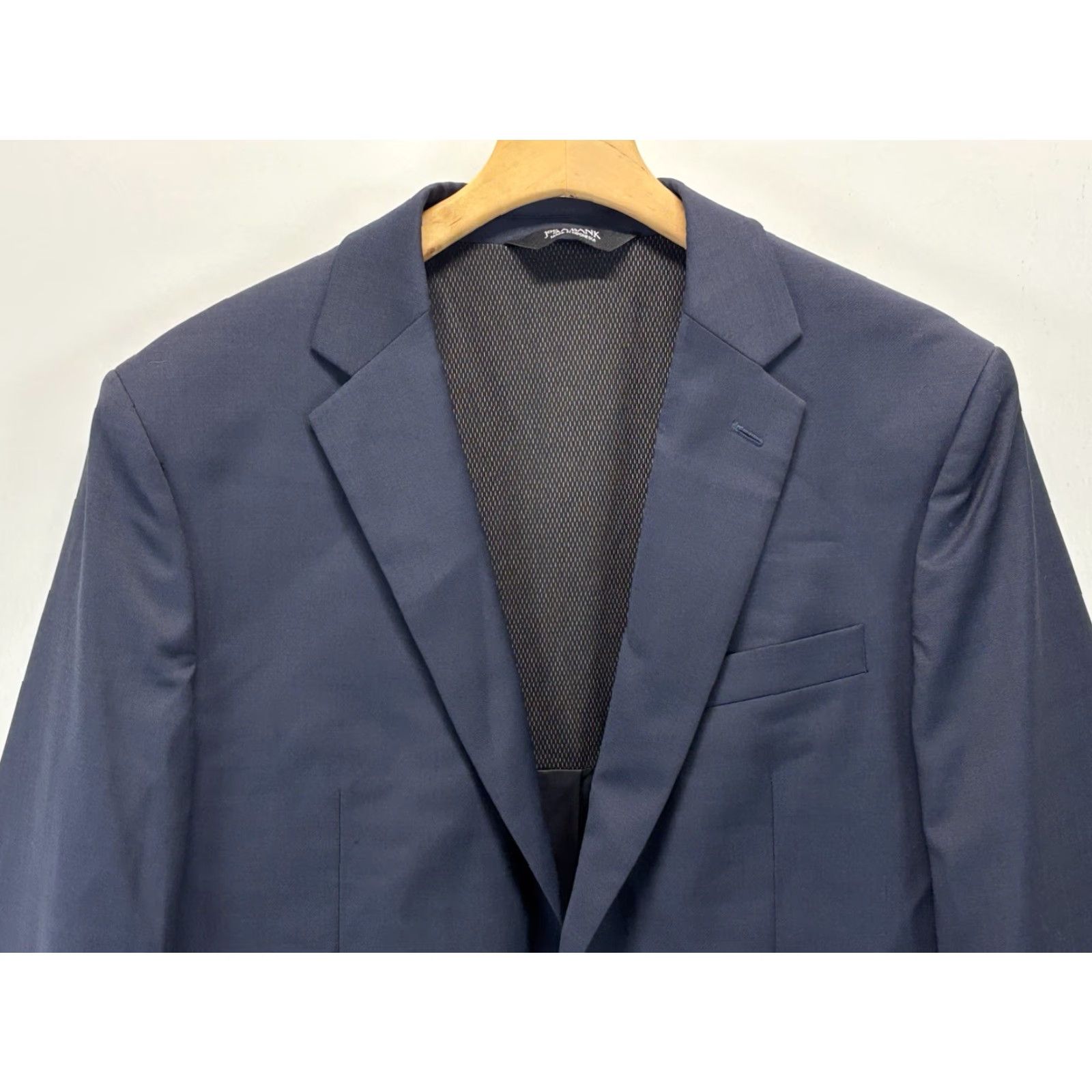 Jos. A. Bank VINTAGE Jos. A. Bank Traveler TECH Navy Blue Blazer Jacket 42L Slim Fit Big & Tall Double-Vented Wool Mens Size 42L - 2 Thumbnail