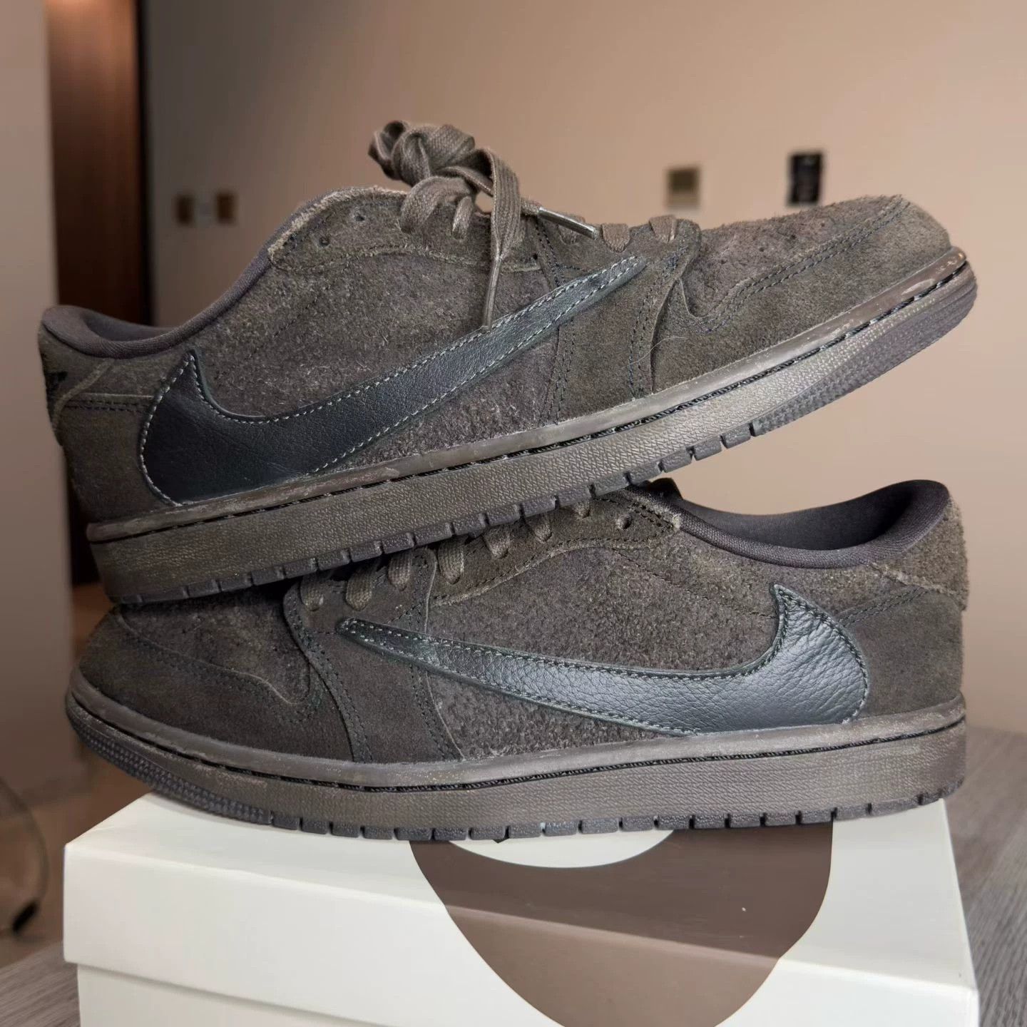 Travis Scott Travis Scott x Jordan Air Jordan Reverse Swoosh Size US 9 / EU 42 - 3 Thumbnail