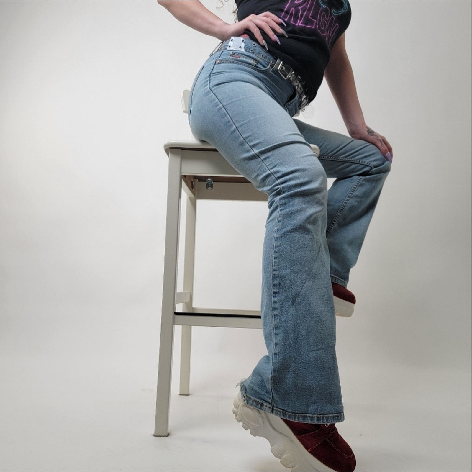 Vintage Vintage Y2K Flare low rise light wash Paris Blues Jeans - 9 Size 29" - 1 Thumbnail