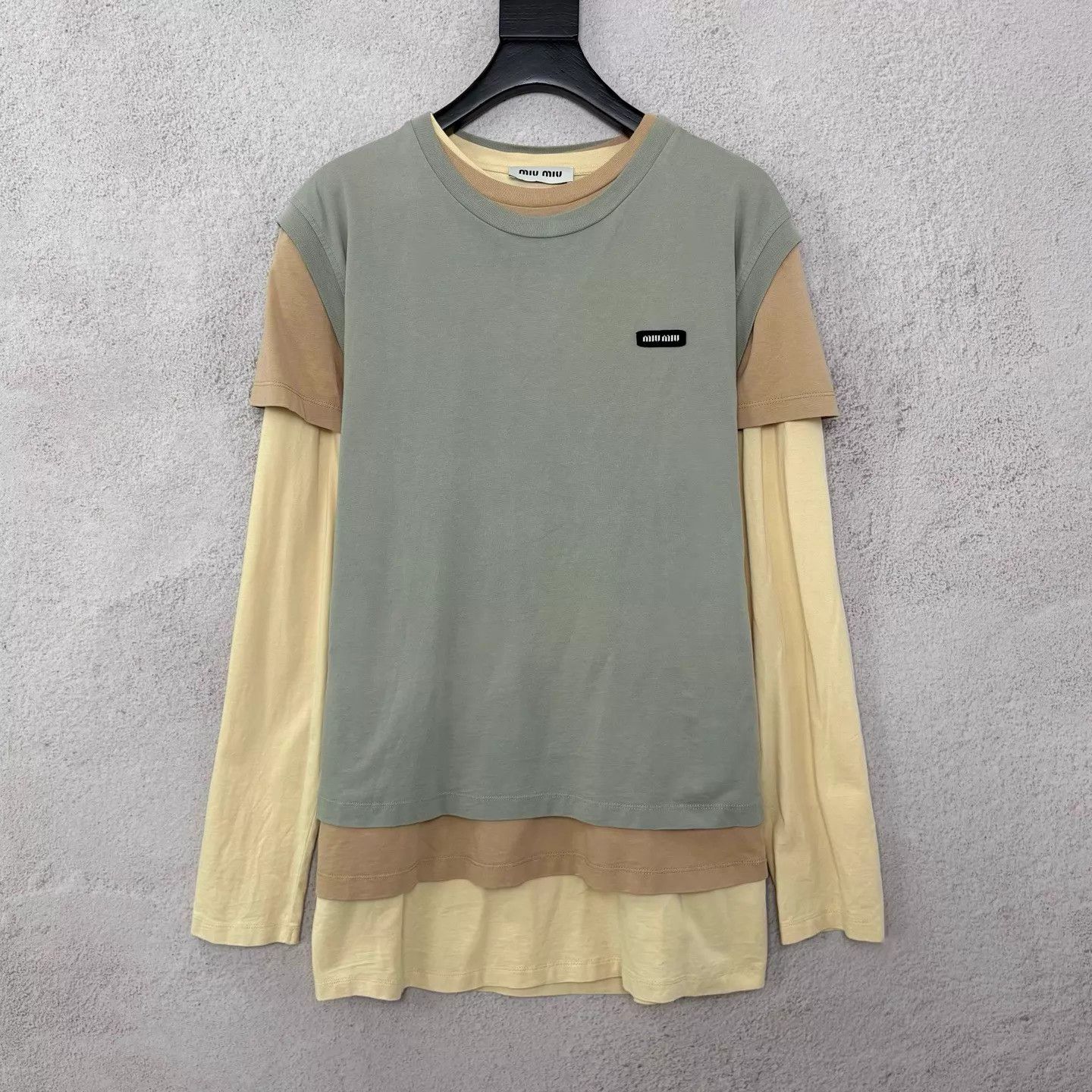 Miu Miu MIUMIU 3-in-1 stacked logo long sleeve T-shirt SS Size M / US 6-8 / IT 42-44 - 1 Thumbnail
