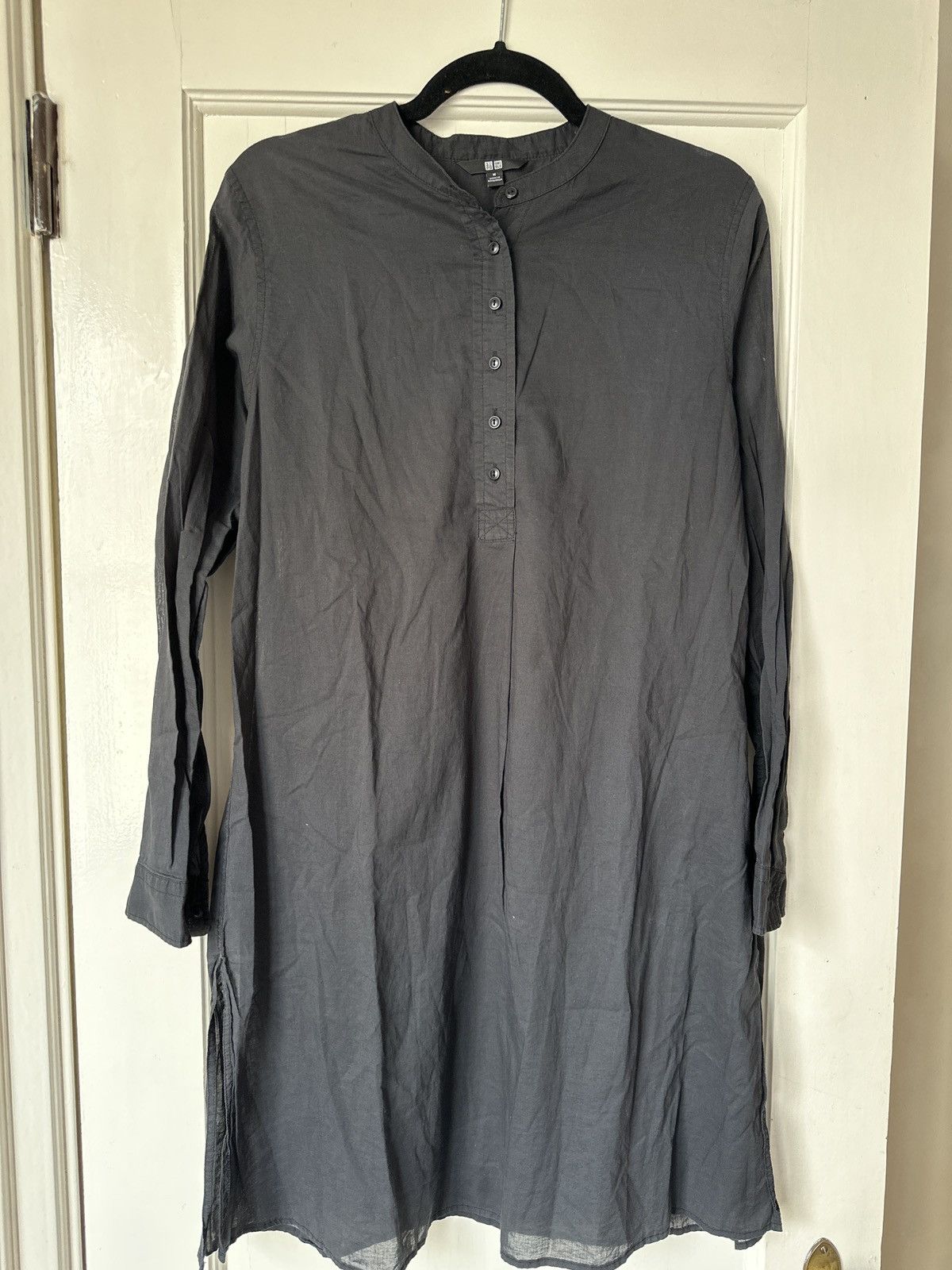 Uniqlo Uniqlo Long Button Dress Size M / US 6-8 / IT 42-44 - 1 Thumbnail