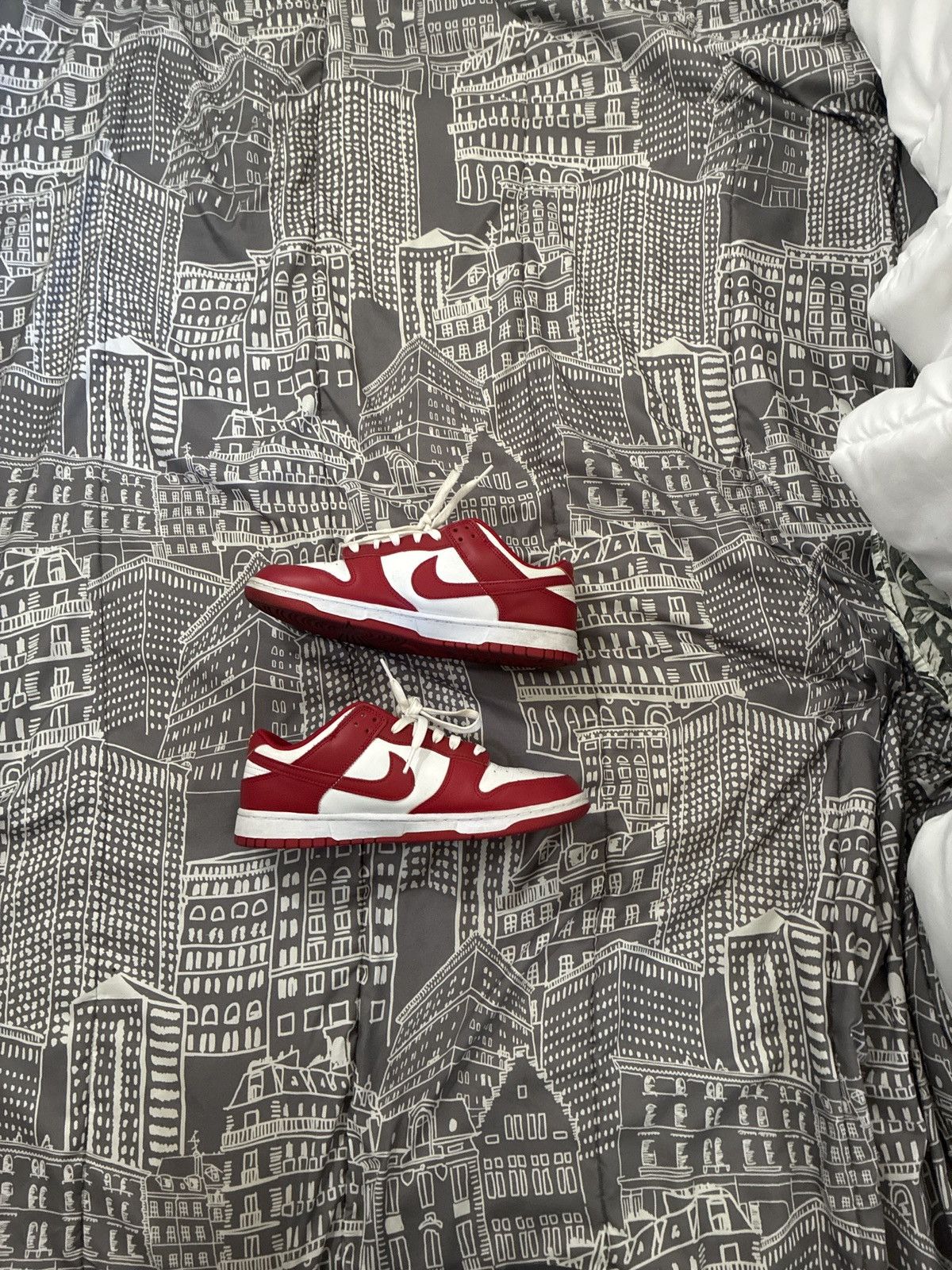 Nike Nike Dunk Low USC Size US 10.5 / EU 43-44 - 2 Thumbnail