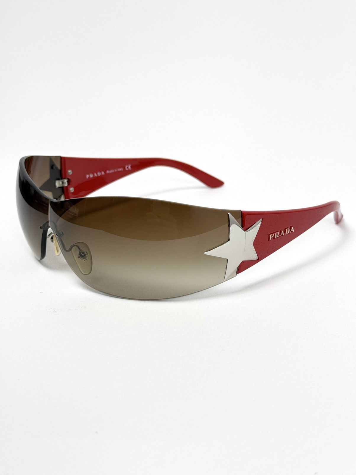 Y2K ICONIC PRADA CHROME STAR SUNGLASSES IN RED