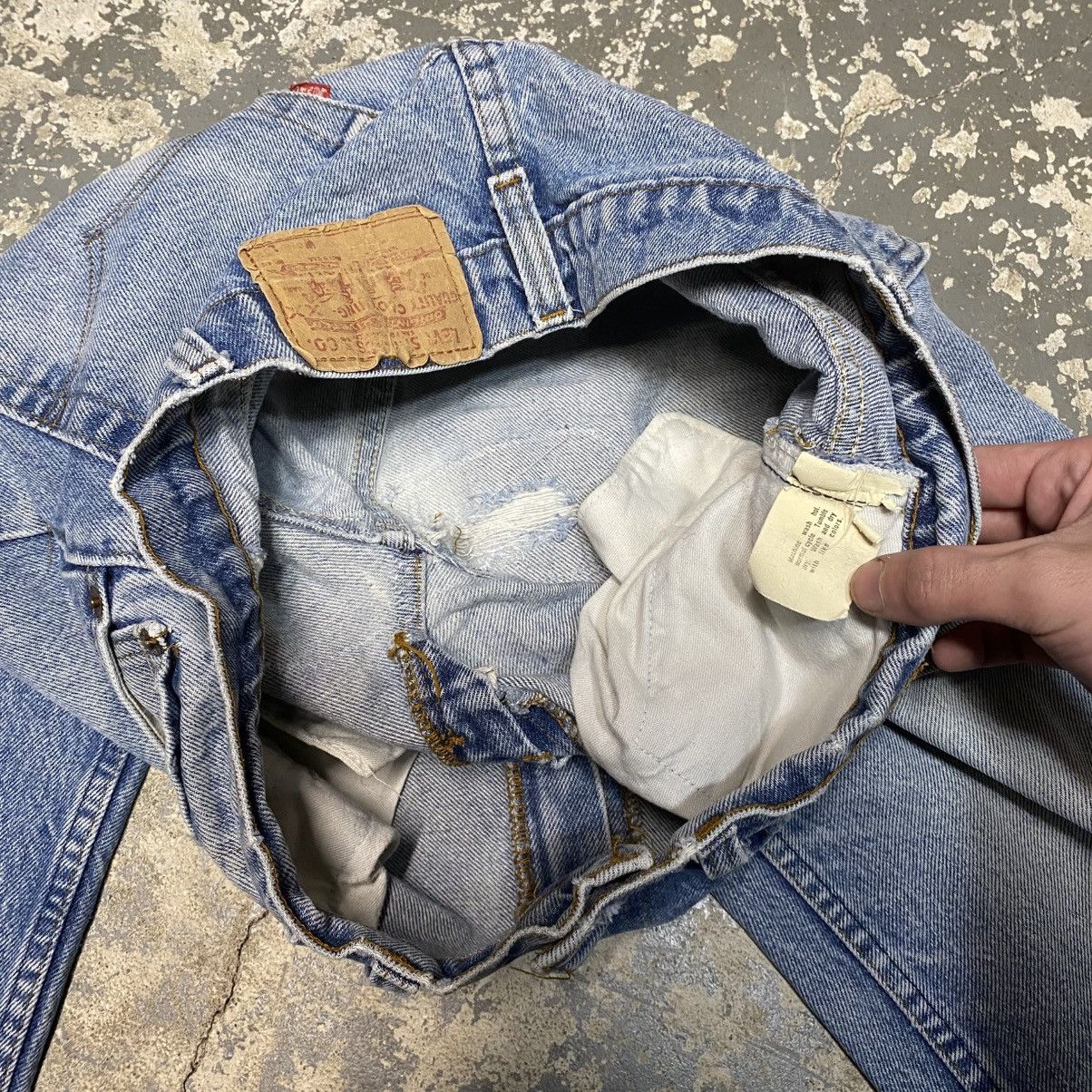 Levi's × Vintage Vintage Levi’s 505 Straight Fit Blue Denim Jeans USA 80s Size US 32 / EU 48 - 5 Thumbnail