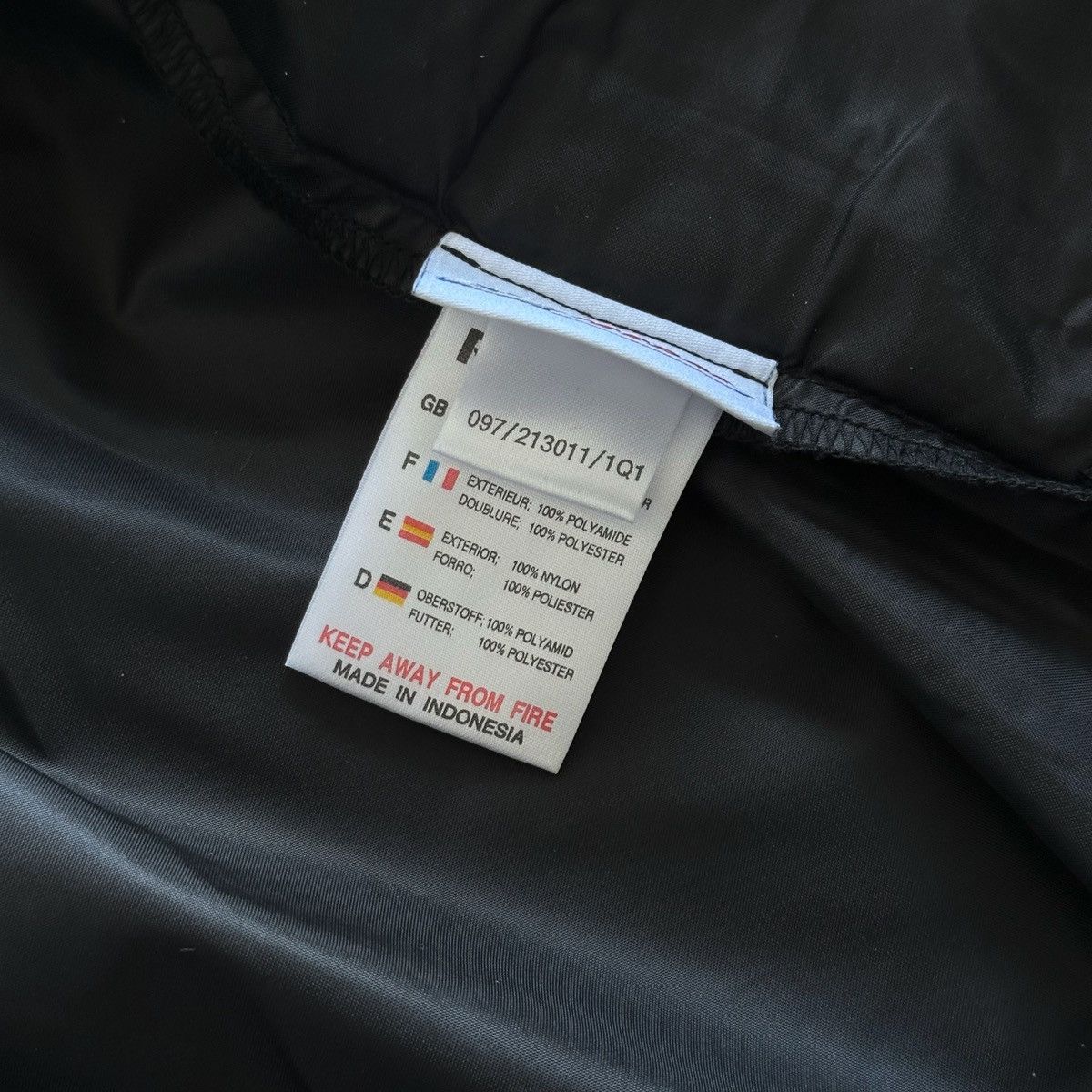 Reebok early 2000s Reebok Anorak Nylon Black Jacket Windbreaker Size US XL / EU 56 / 4 - 8 Thumbnail