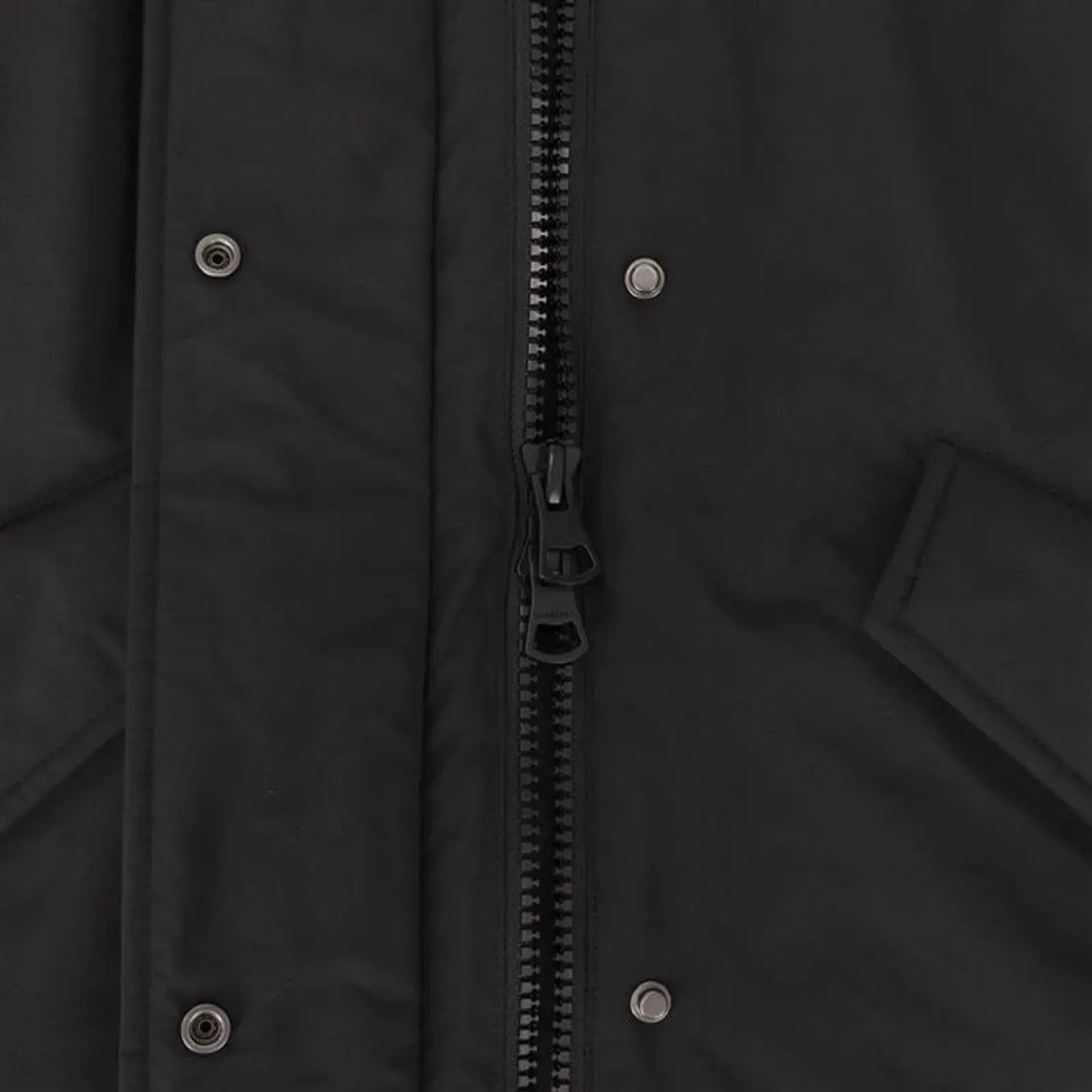 Burberry o1w1db10326 Down Coat in Black Size L / US 10 / IT 46 - 8 Thumbnail