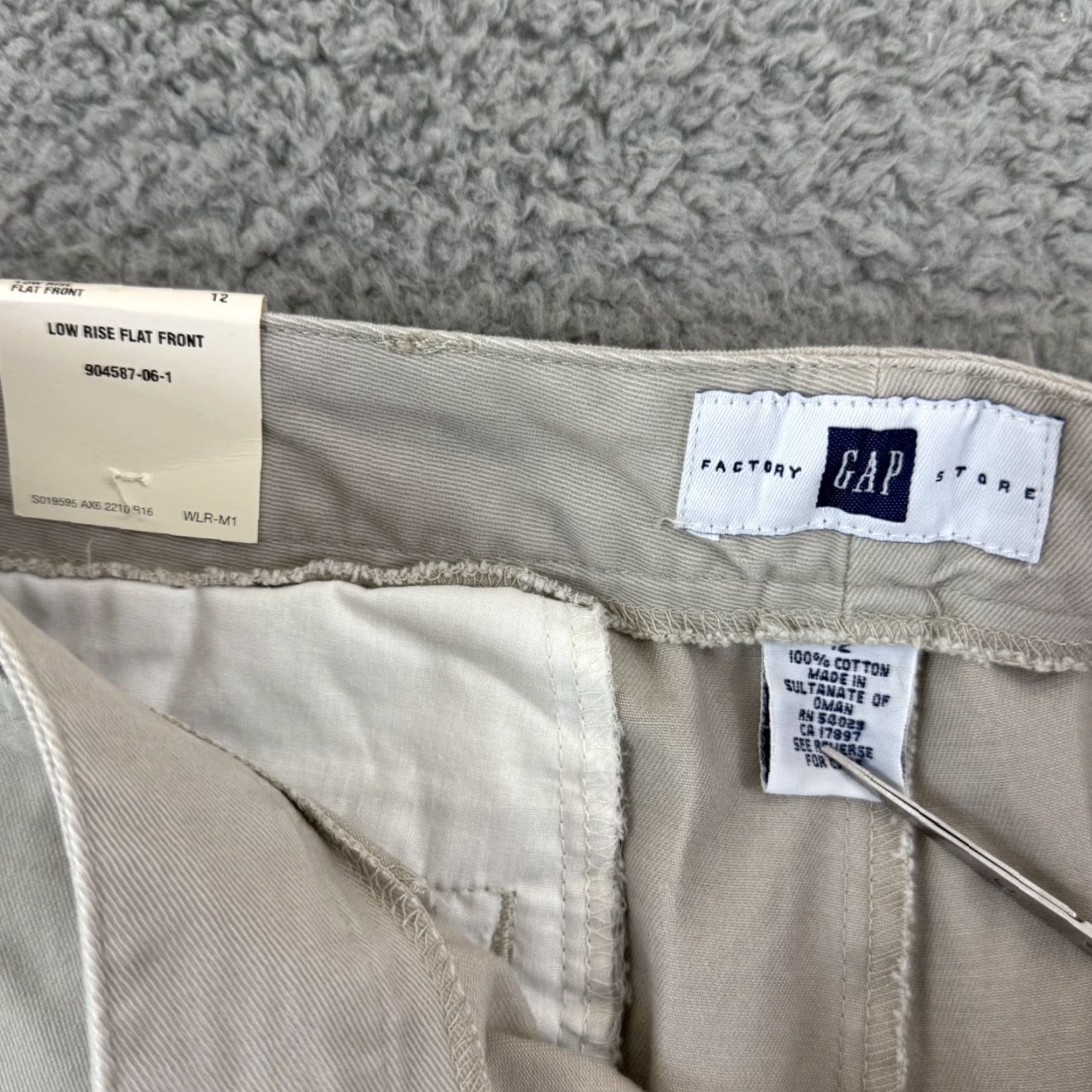 Gap VINTAGE GAP Pants Womens 12 Beige Khaki Low Rise Chino Preppy Career 32x32 NWT Size 34" / US 12 / IT 48 - 5 Thumbnail