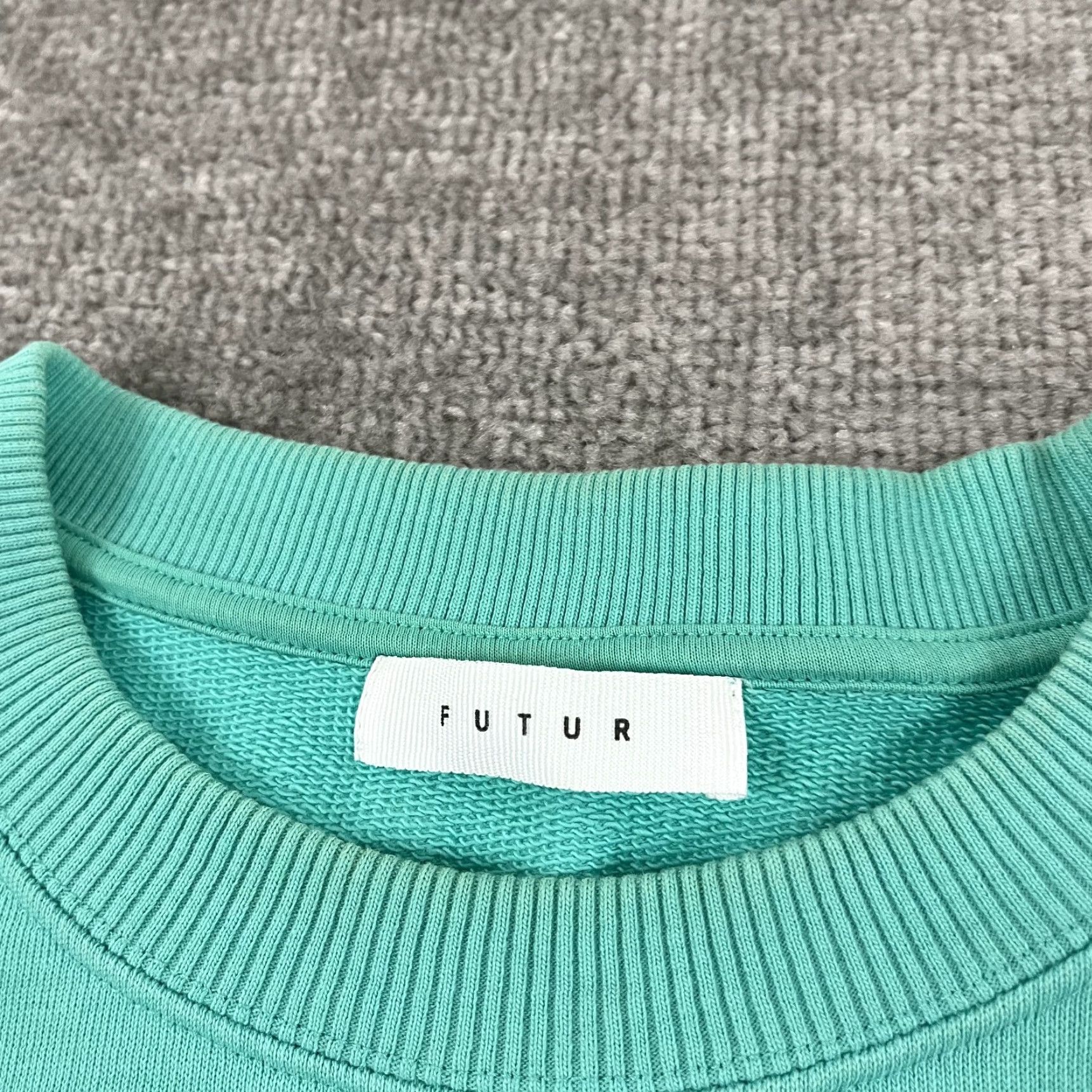 Vintage Futur Sweatshirt Adult Mens Large Mint Green Art Silhouette Crew Size US L / EU 52-54 / 3 - 4 Thumbnail