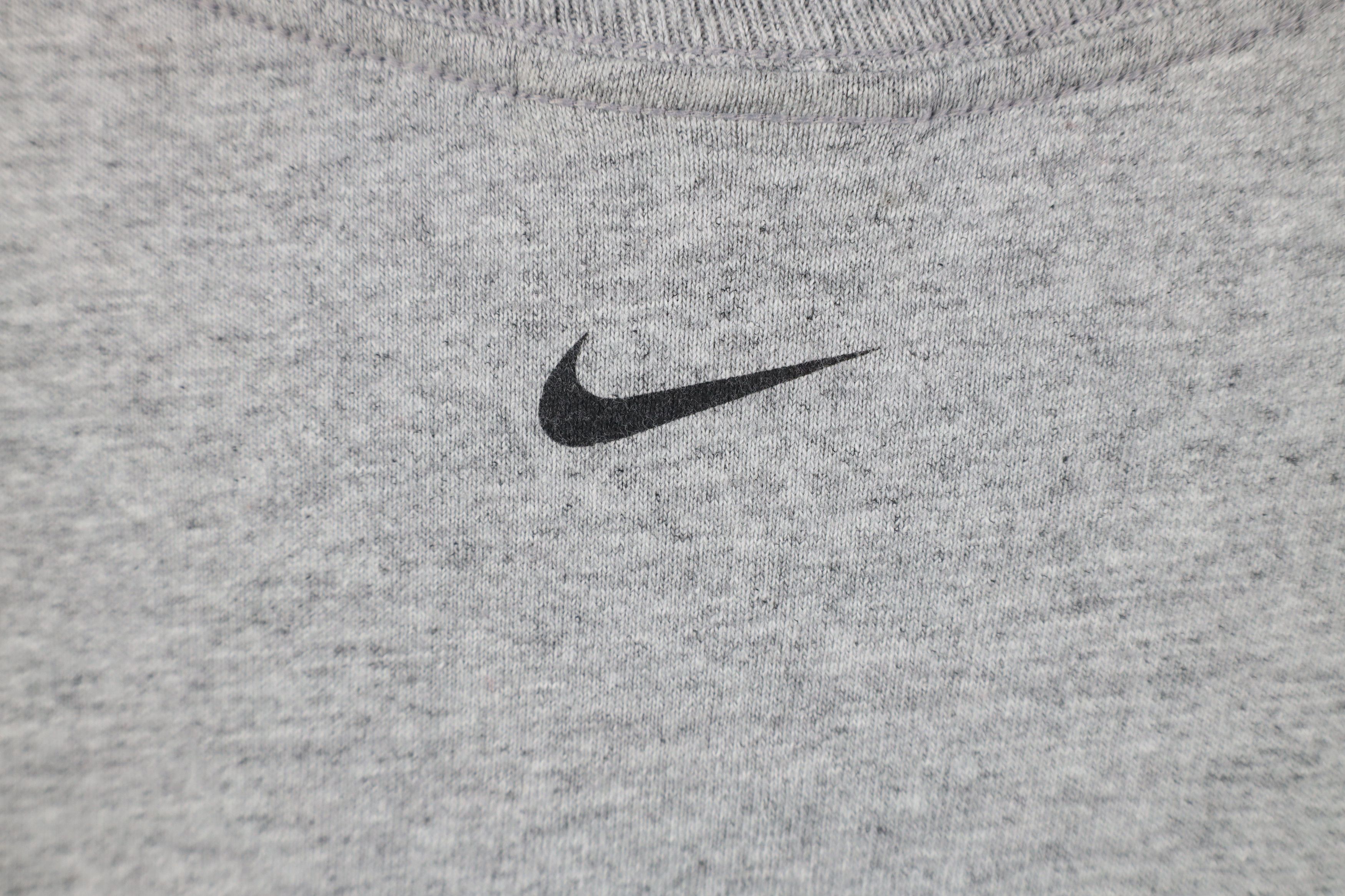 Nike Vintage 90s Y2K Nike Travis Scott Mini Swoosh T-Shirt Gray Size US L / EU 52-54 / 3 - 8 Thumbnail