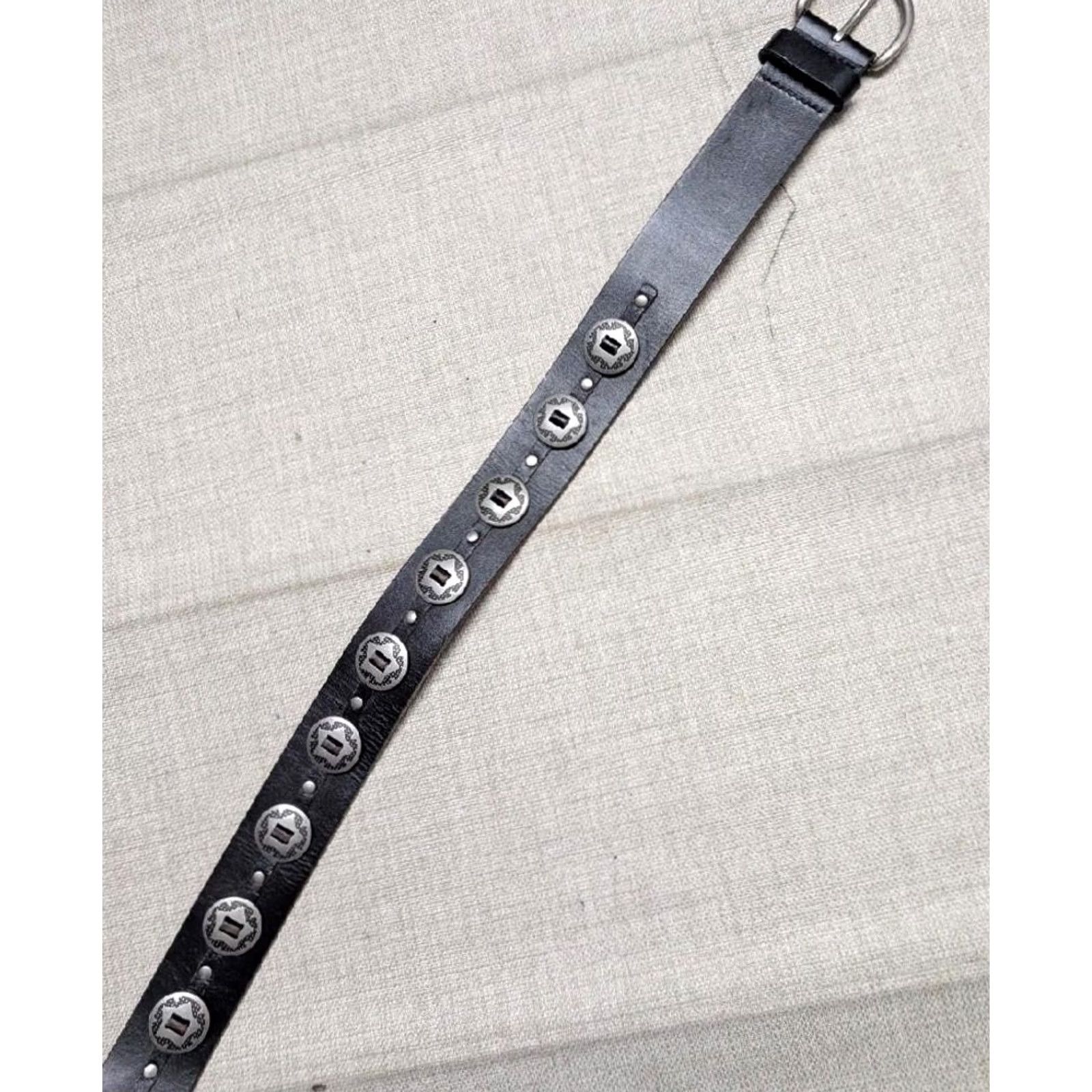 Vintage VINTAGE studded belt CONCHO western 32 black leather COWHIDE motorcycle belt Men XS? Size 32 - 4 Thumbnail