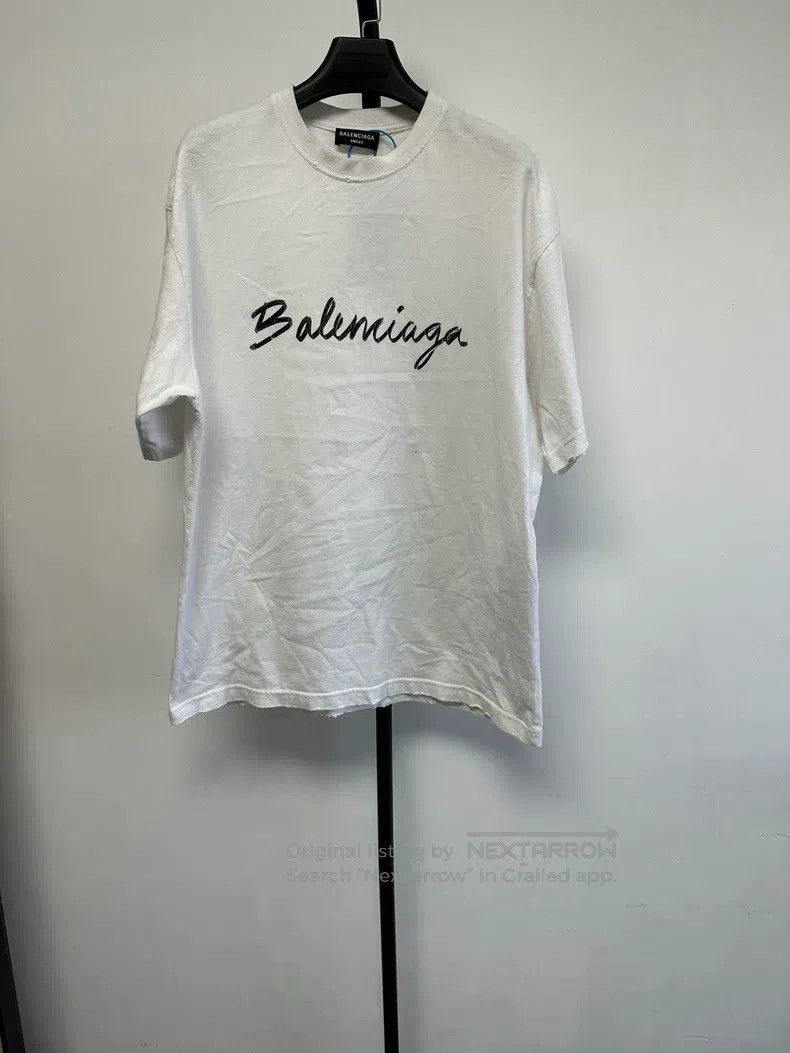 Balenciaga Balenciaga Solid Color Handwritten Letter Logo Print Crew Size US XS / EU 42 / 0 - 1 Thumbnail