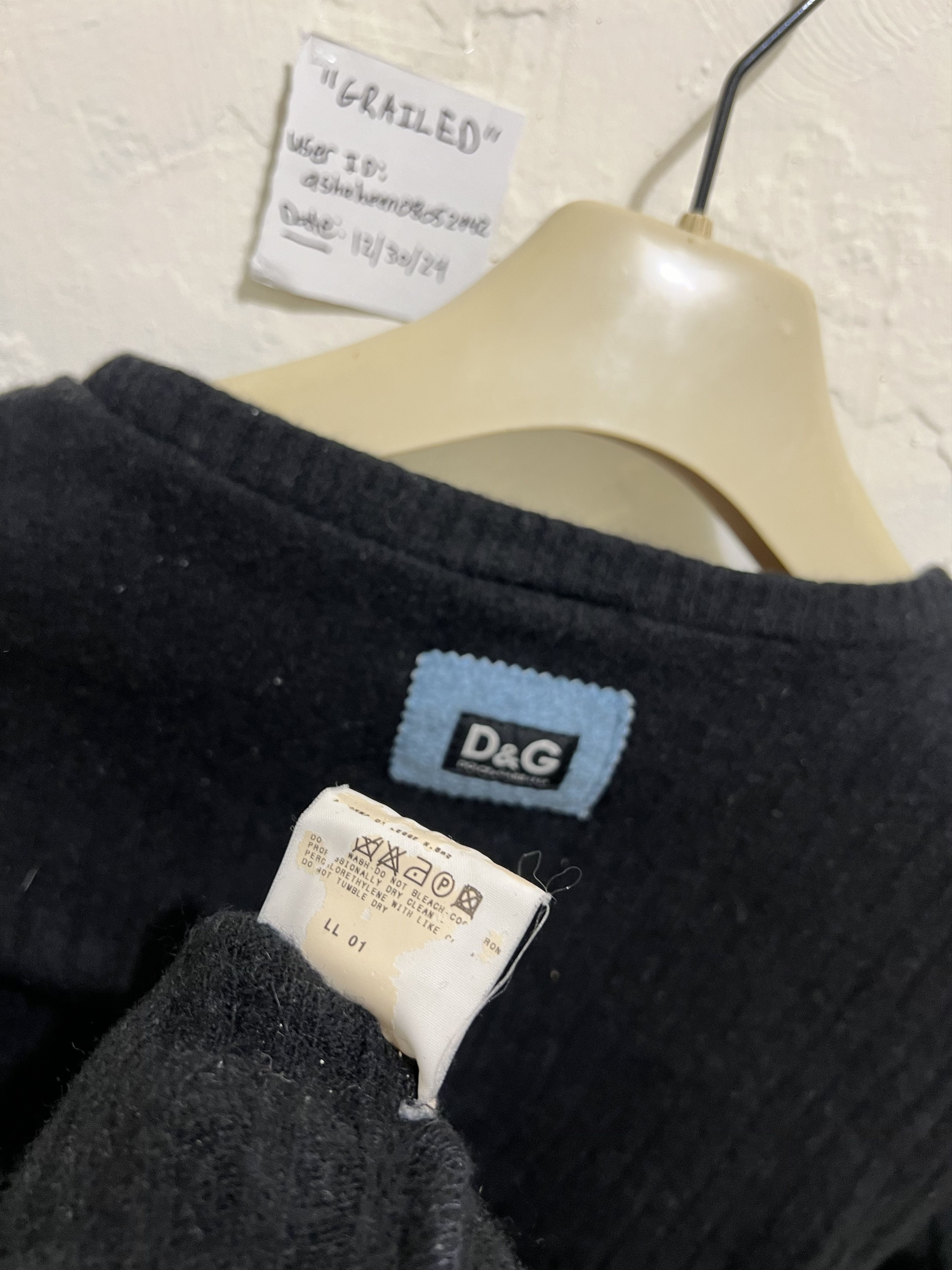 Dolce & Gabbana DELISTING IN 1hr* Dolce and Gabbana Wool Rare Holes Edition Size US L / EU 52-54 / 3 - 10 Thumbnail