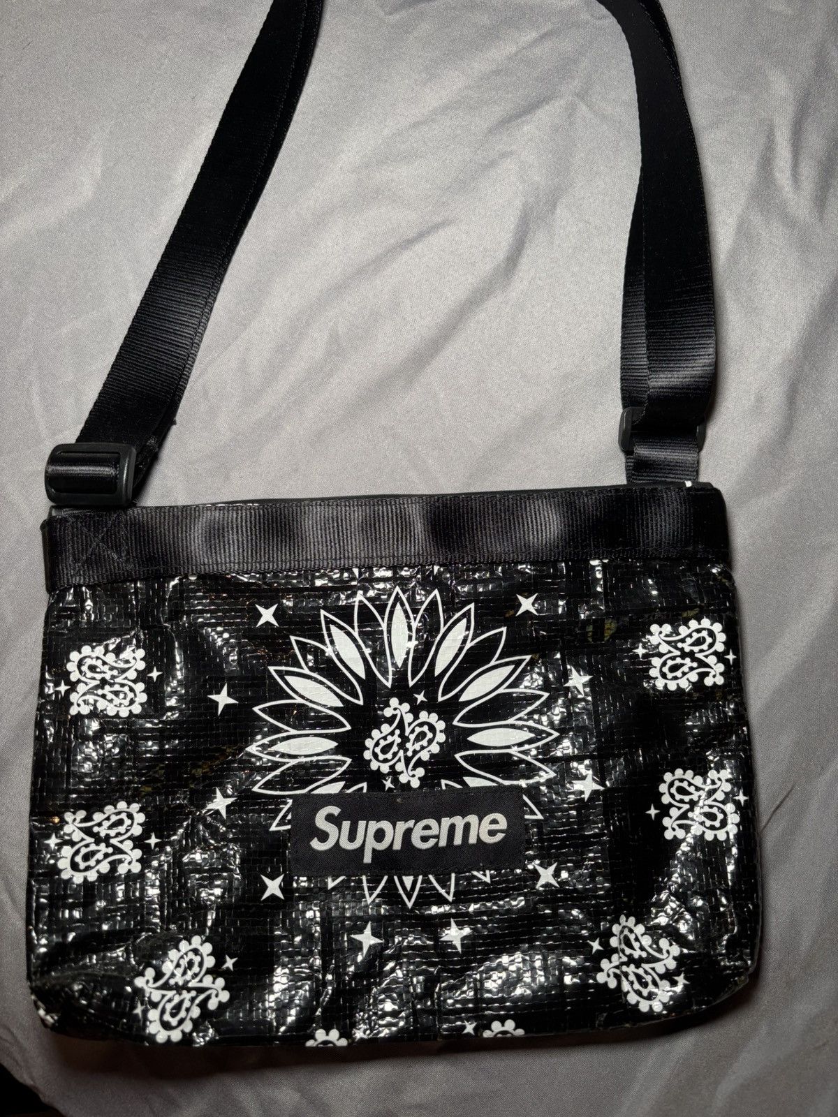 Other Supreme Bandana Tarp Side Bag Size ONE SIZE - 3 Thumbnail
