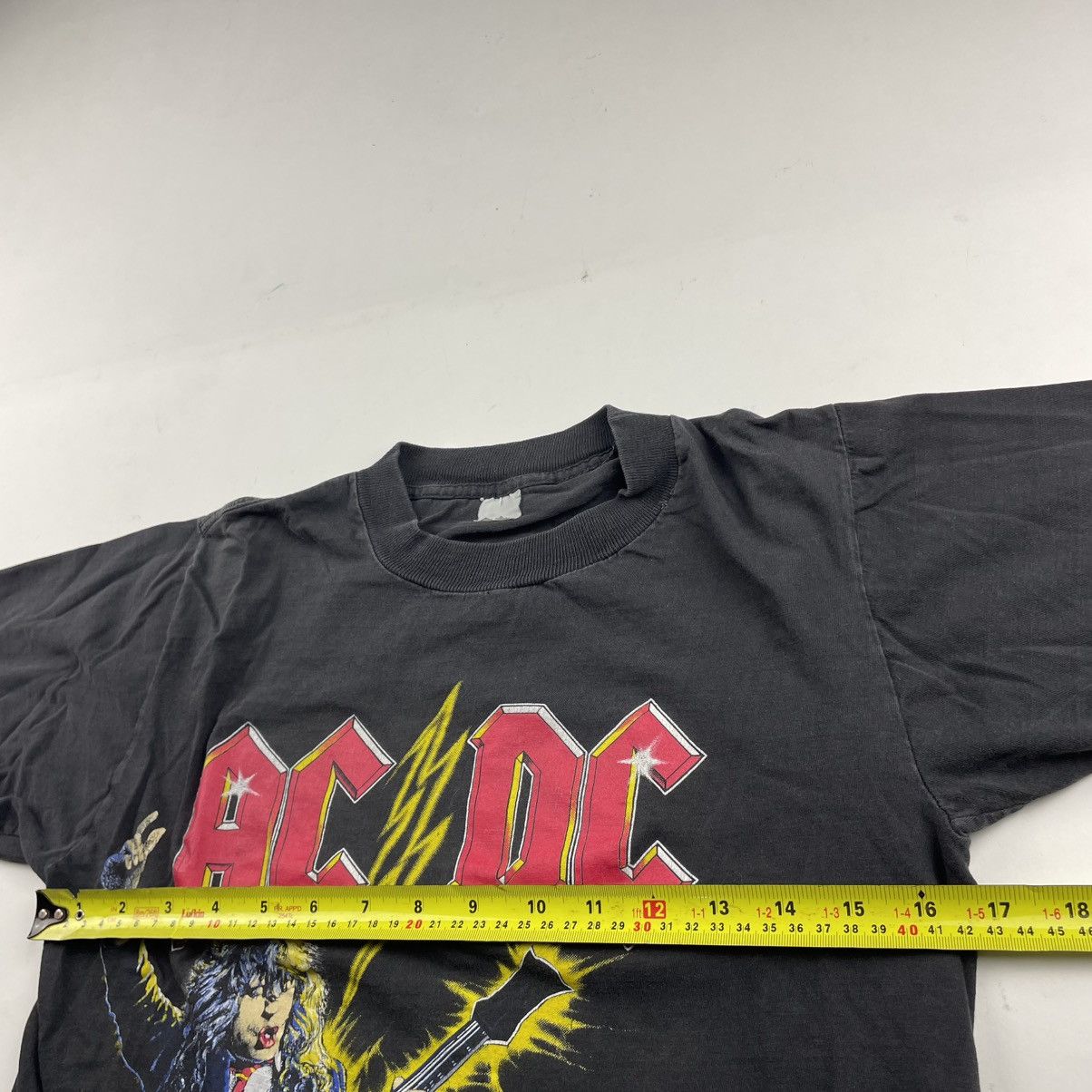 Band Tees × Vintage VTG 1986 AC/DC Cropped Shirt Who Made Who Tour Women’s Small Size S / US 4 / IT 40 - 5 Thumbnail