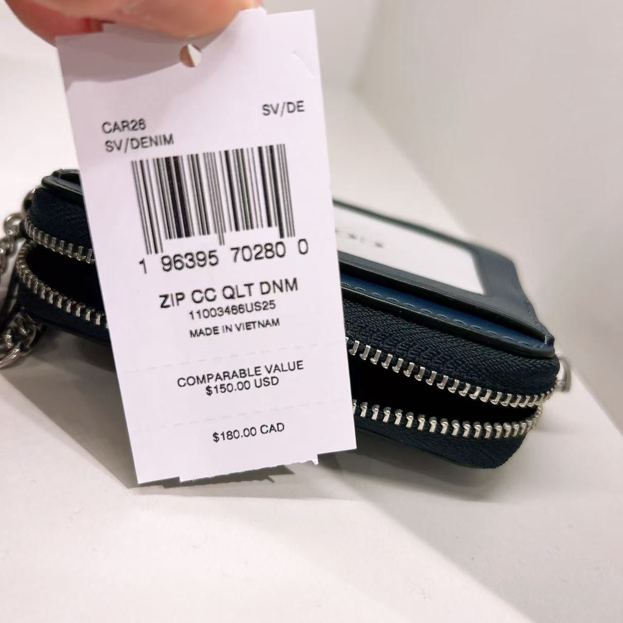 Coach NWT Coach Zip Card Case With Quilting CAR26 Size ONE SIZE - 4 Thumbnail