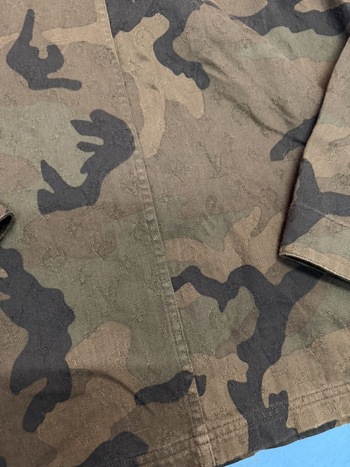 Louis Vuitton × Supreme LUIS VUITTON X SUPREME DENIM JACKET Size US L / EU 52-54 / 3 - 5 Thumbnail