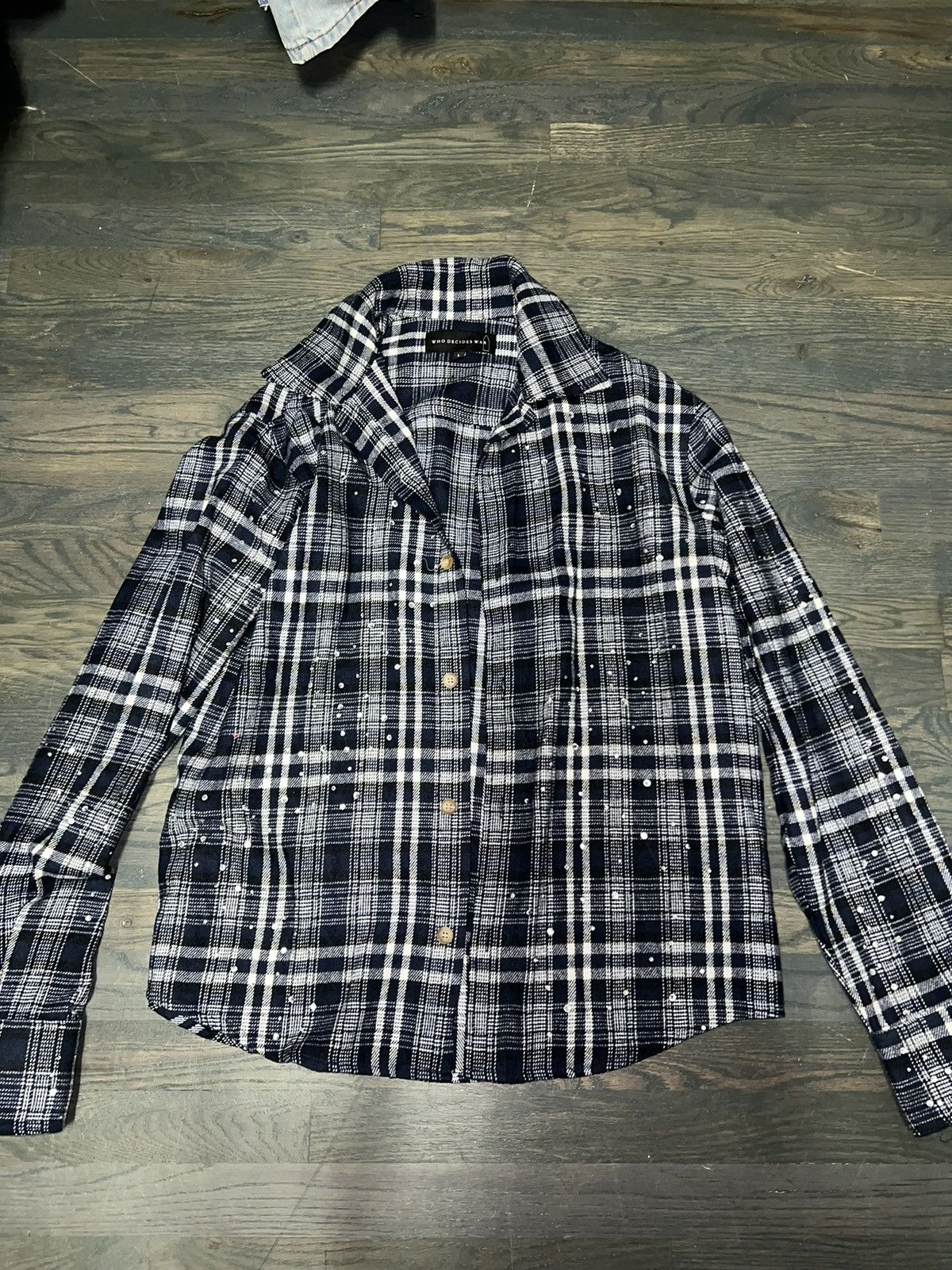 Who Decides War Who decides war crystal flannel Size US L / EU 52-54 / 3 - 6 Thumbnail