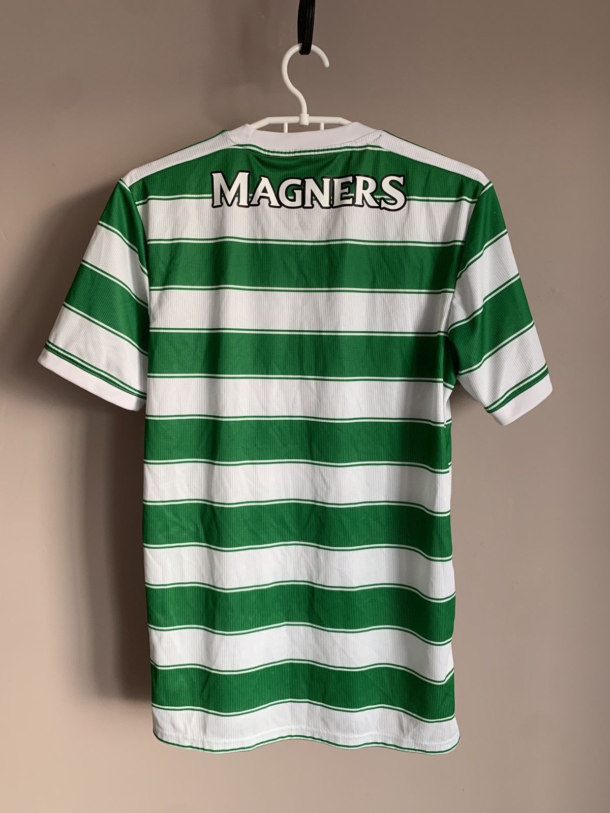 Adidas Celtic Glasgow 21/22 Home Football Shirt Adidas Soccer Sz S Size US S / EU 44-46 / 1 - 2 Thumbnail