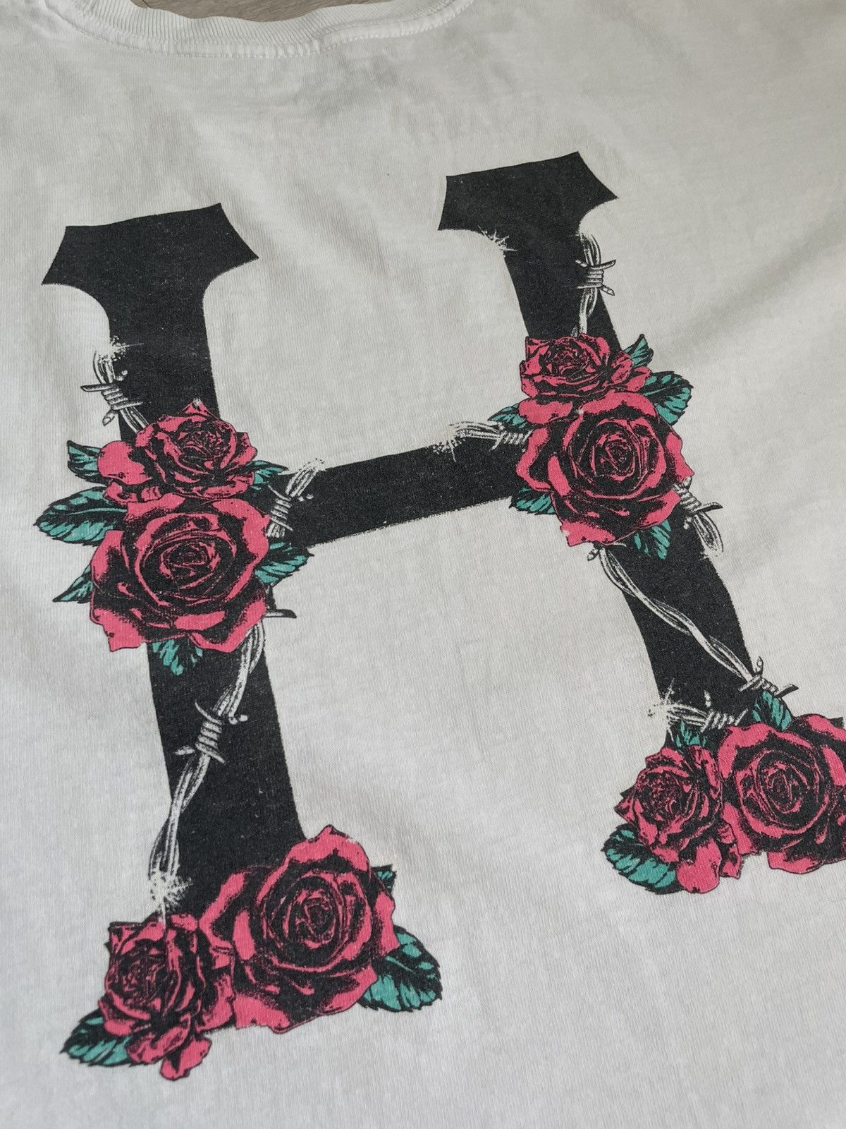 Huf Vintage Rare Huf Skate Co T-shirt Big H Logo with rose Sk8 Size US XL / EU 56 / 4 - 5 Thumbnail