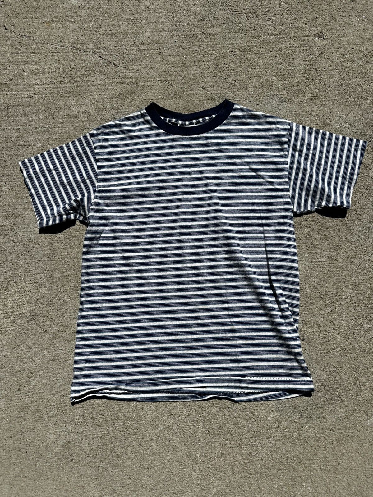Basic Editions Vintage Blue and White Striped Tee Size US M / EU 48-50 / 2 - 1 Thumbnail
