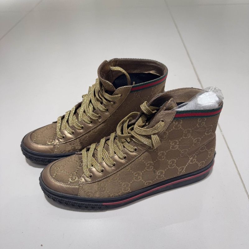 Gucci 1977 Low-top Fashion Sneakers for Men 0079